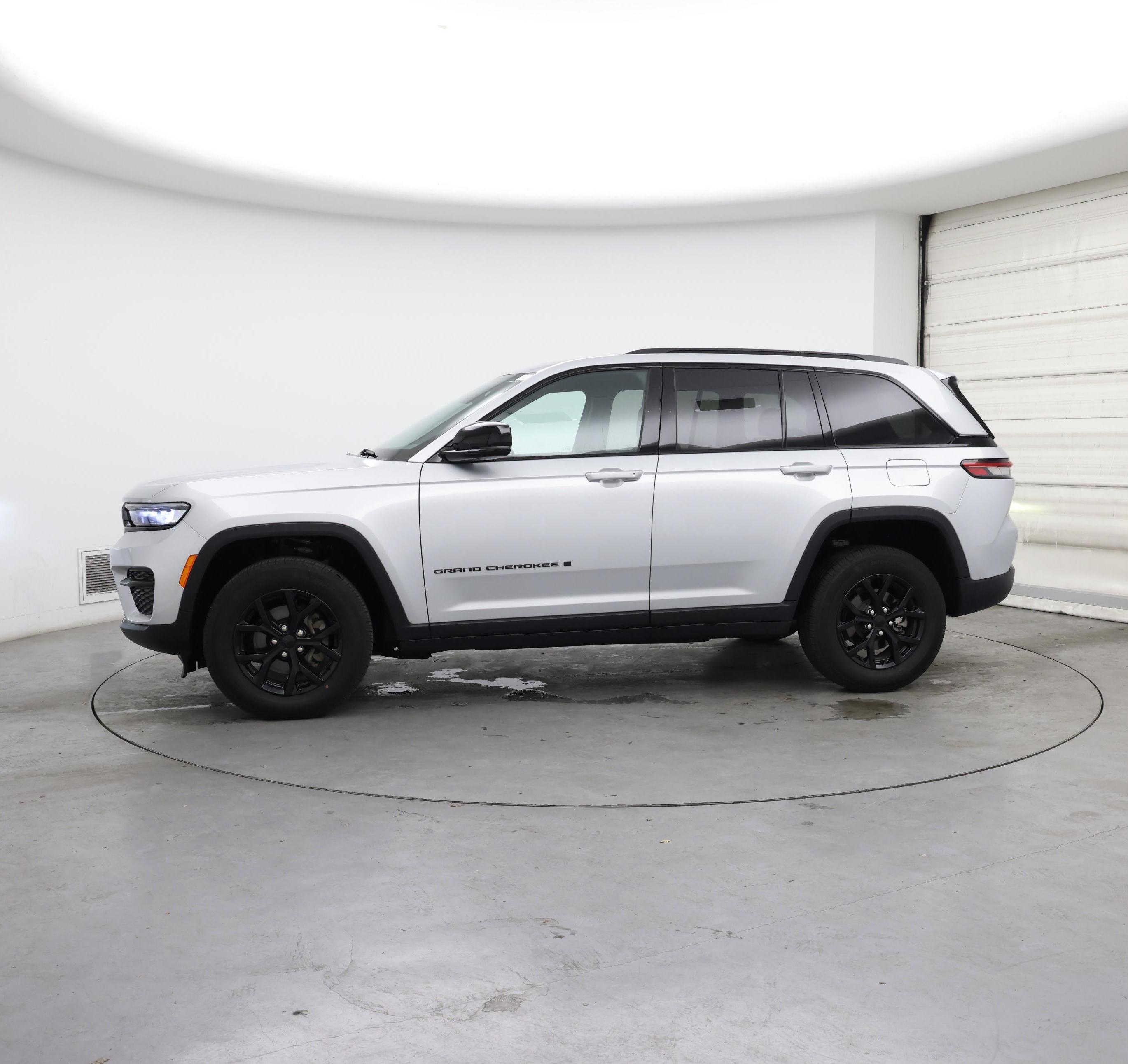 Thumbnail: 2024 Jeep Grand Cherokee - 3