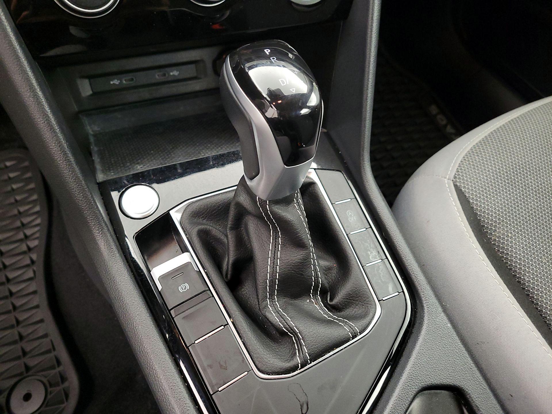 Thumbnail: 2024 Volkswagen Taos - 17