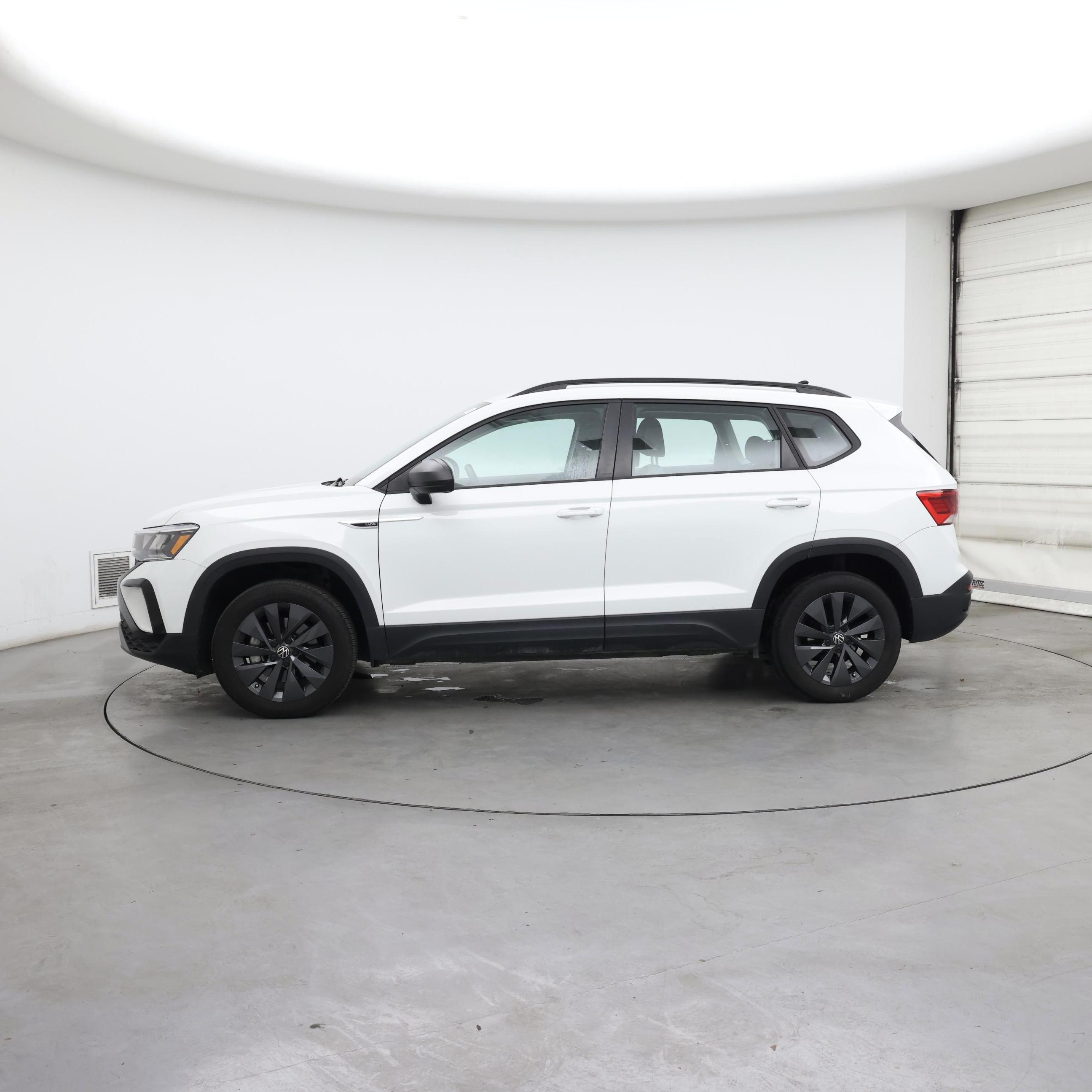 Thumbnail: 2024 Volkswagen Taos - 3