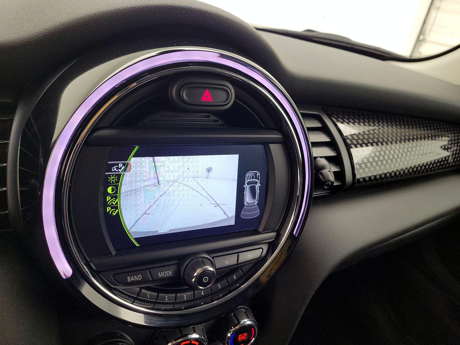 Thumbnail: 2017 MINI Cooper Hardtop - 14