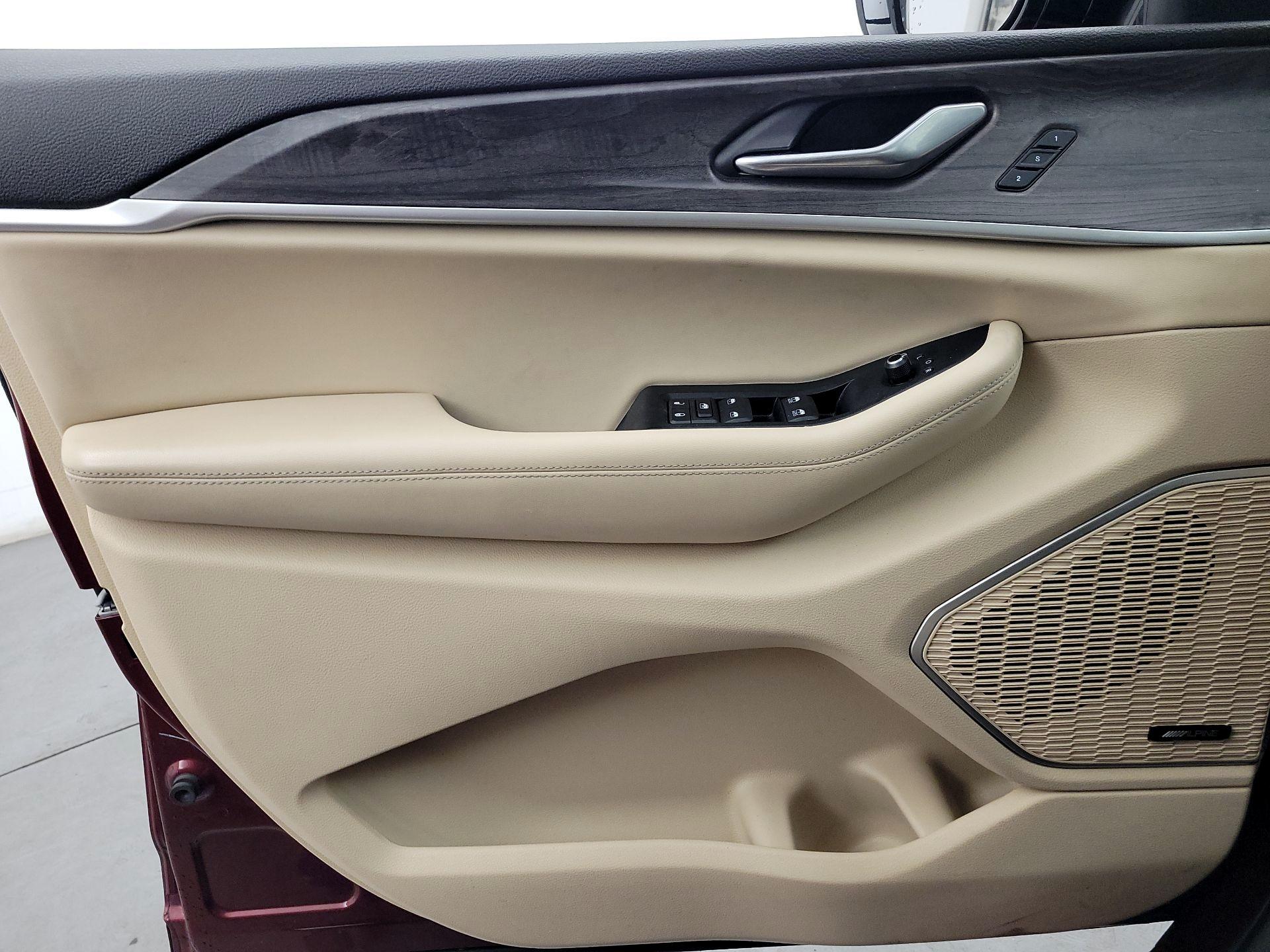 Thumbnail: 2022 Jeep Grand Cherokee L - 12