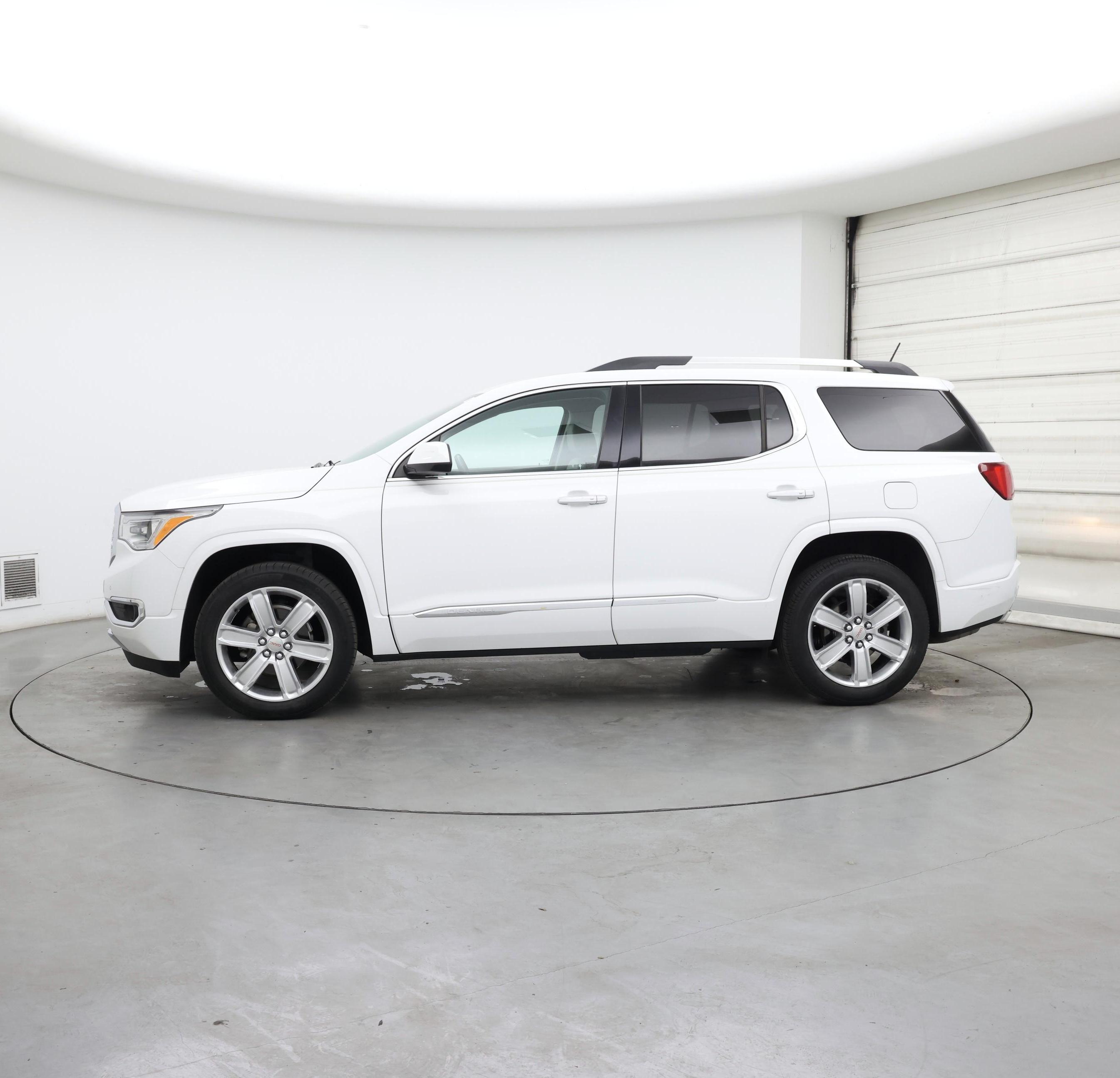 Thumbnail: 2019 GMC Acadia - 3