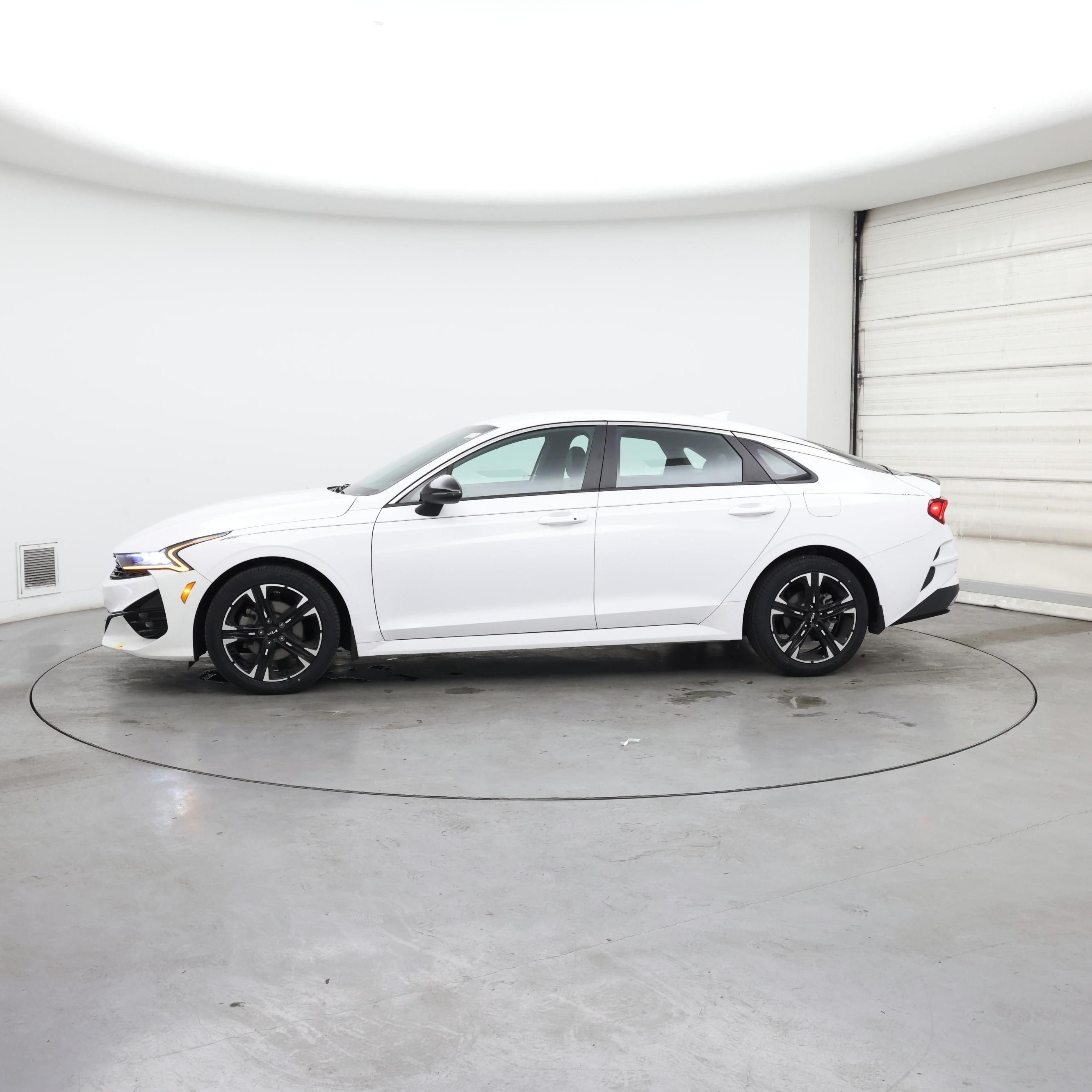 Thumbnail: 2024 Kia K5 - 3