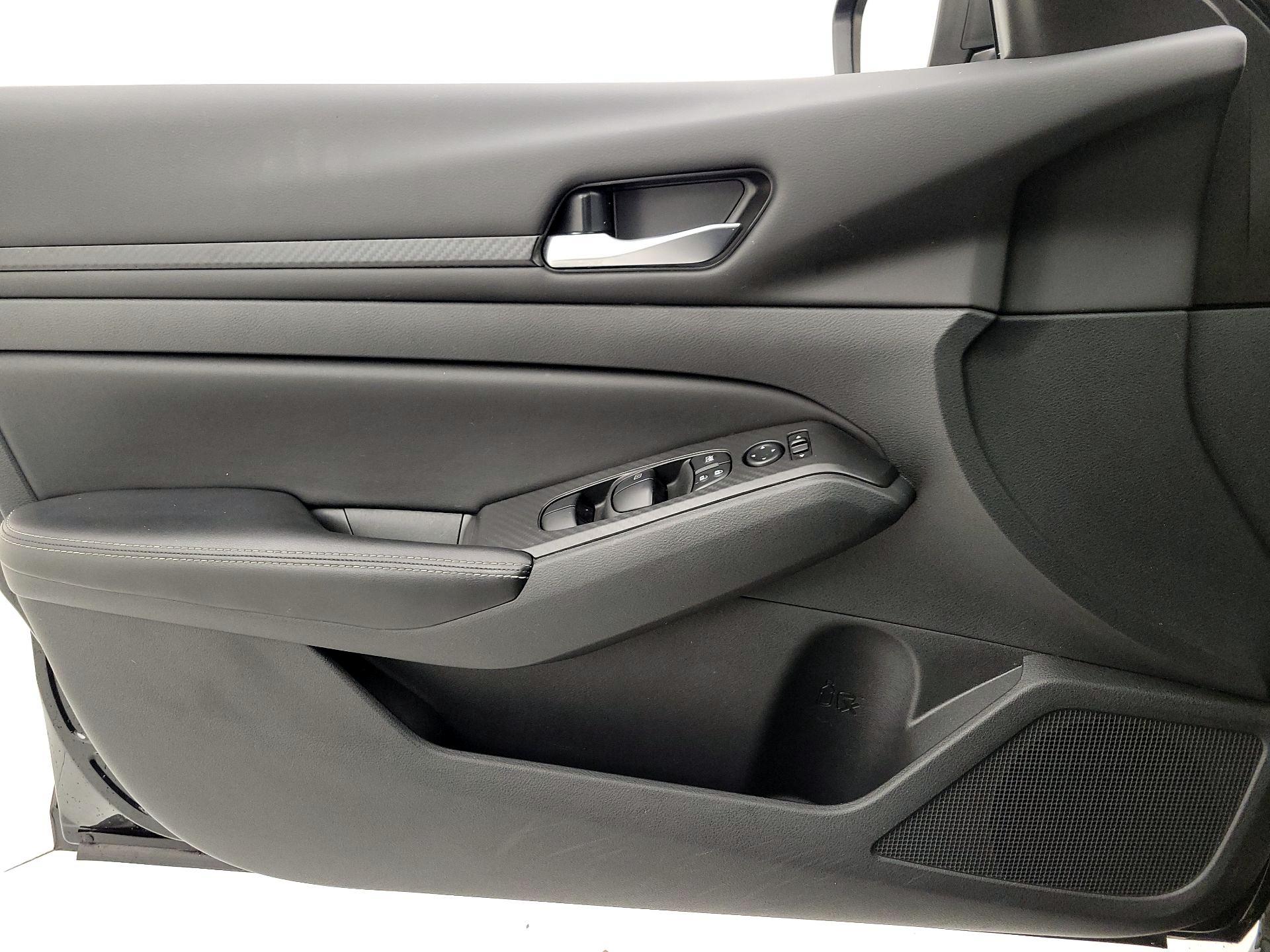 Thumbnail: 2024 Nissan Altima - 12