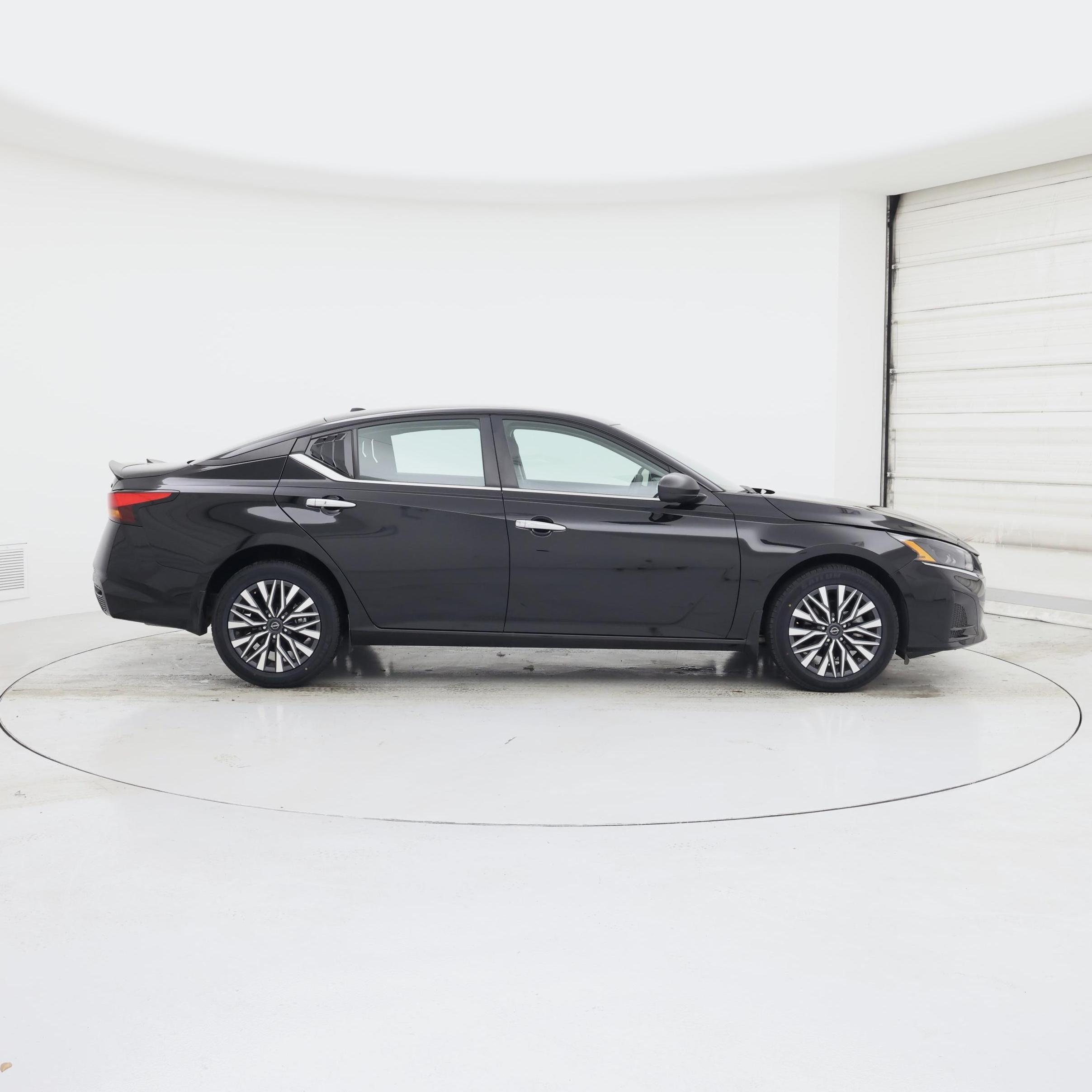 Thumbnail: 2024 Nissan Altima - 7