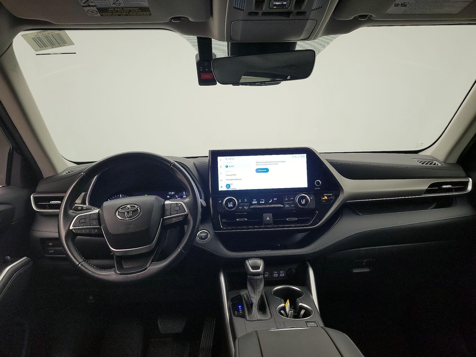 2023 Toyota Highlander XLE - Photo 10