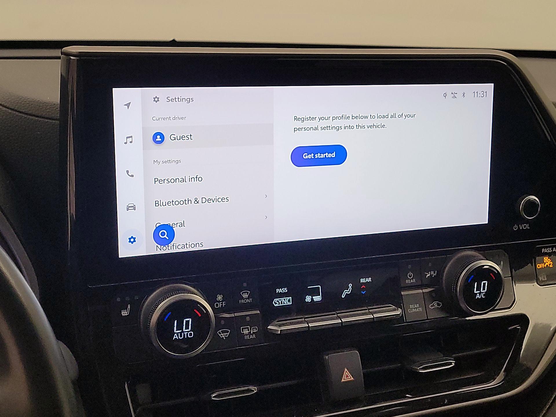 Thumbnail: 2023 Toyota Highlander - 15