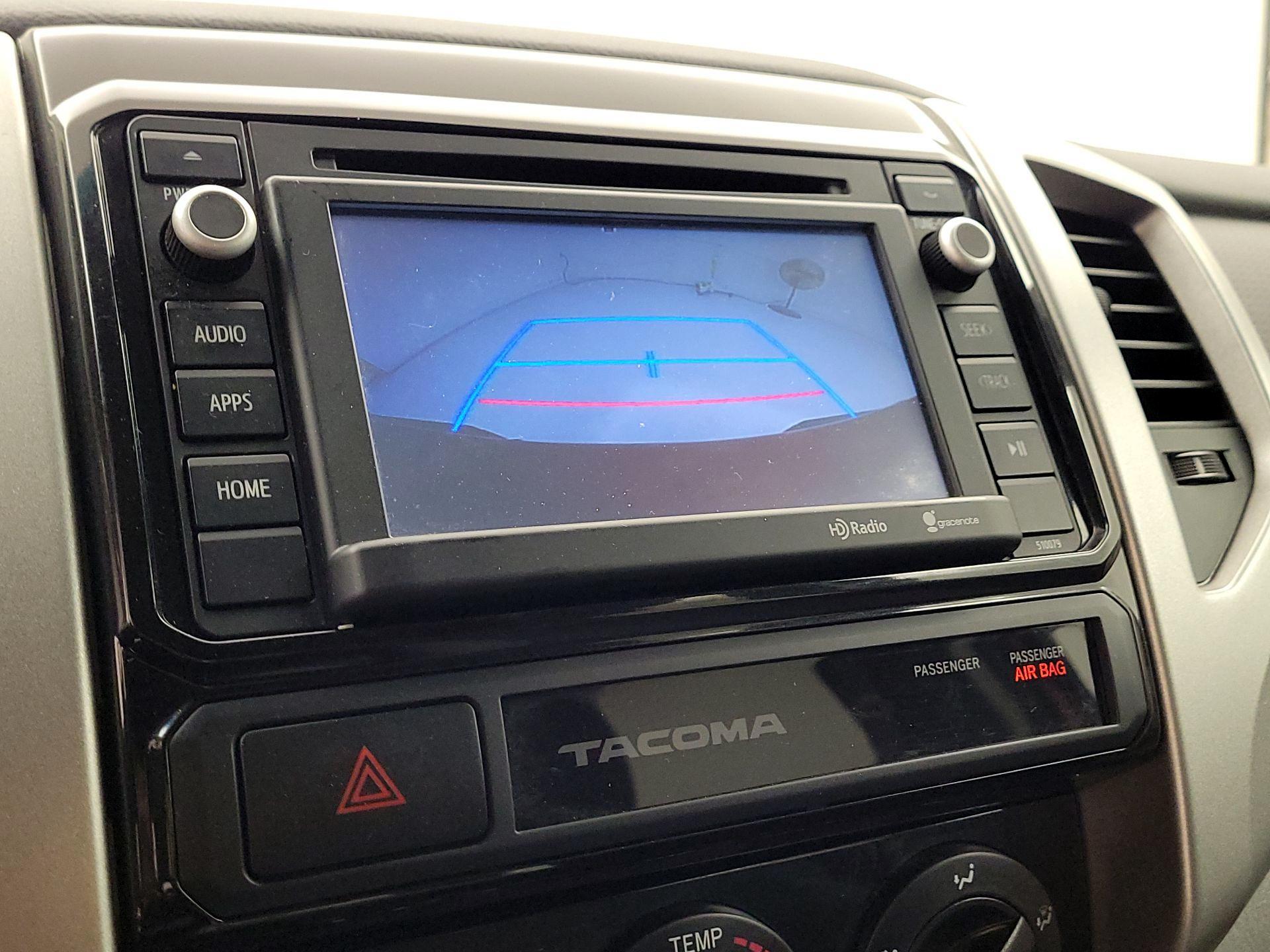 Thumbnail: 2015 Toyota Tacoma - 14