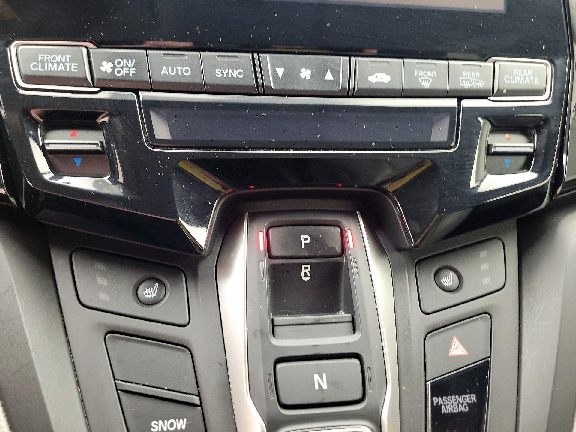 Thumbnail: 2019 Honda Odyssey - 16