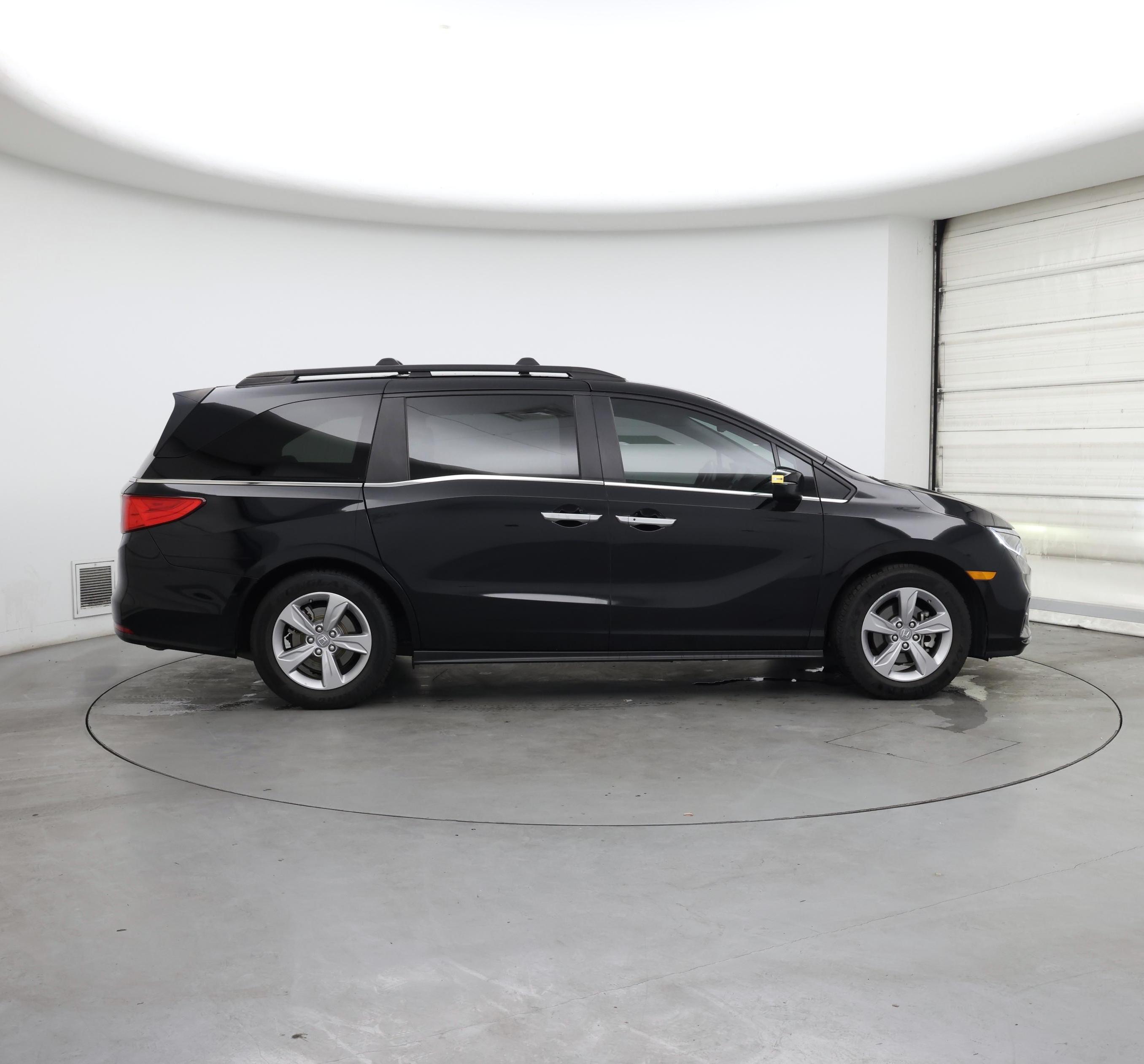 Thumbnail: 2019 Honda Odyssey - 7