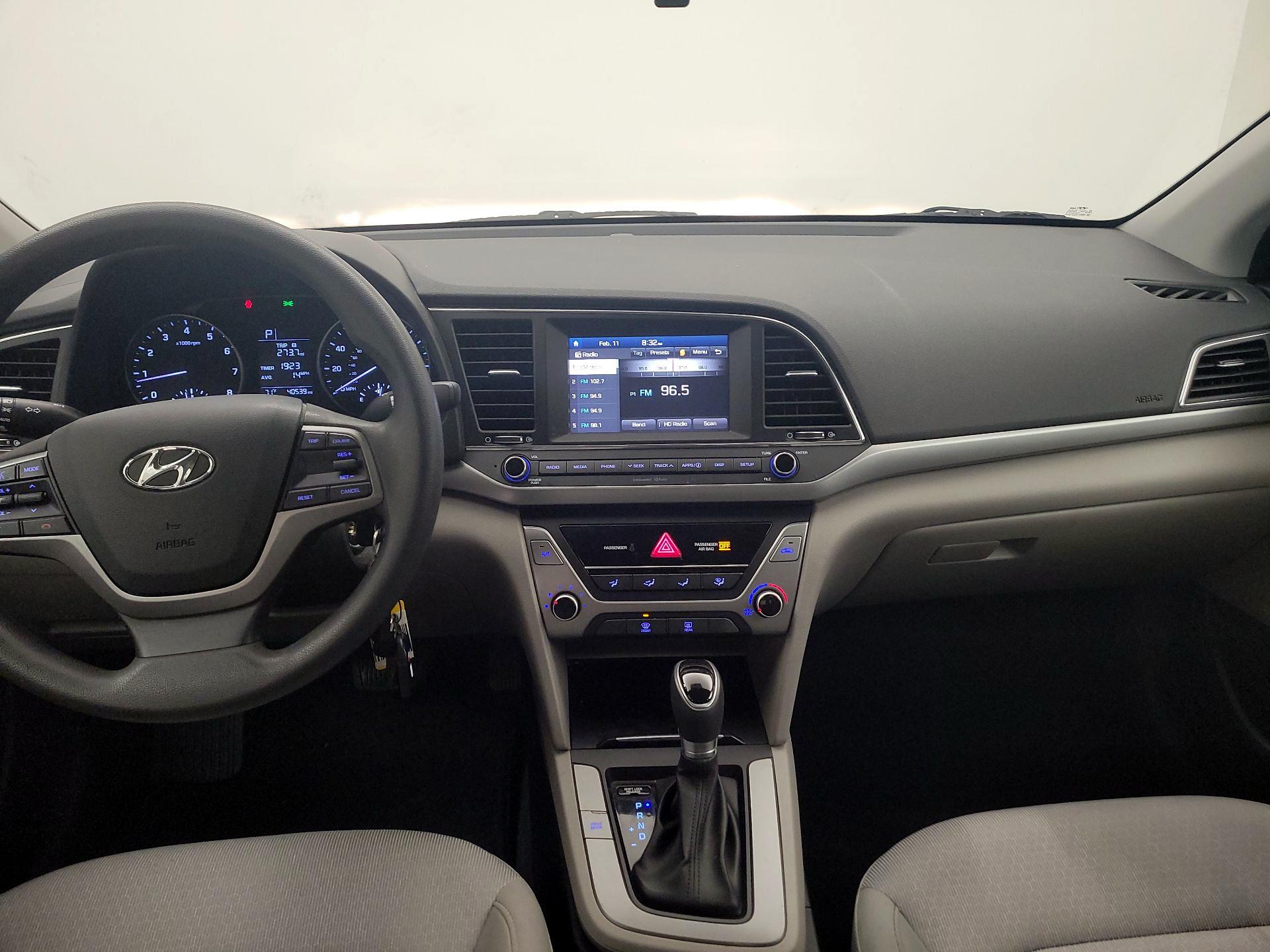 Thumbnail: 2017 Hyundai Elantra - 9