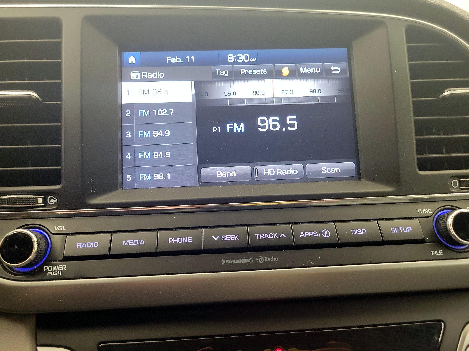 Thumbnail: 2017 Hyundai Elantra - 15