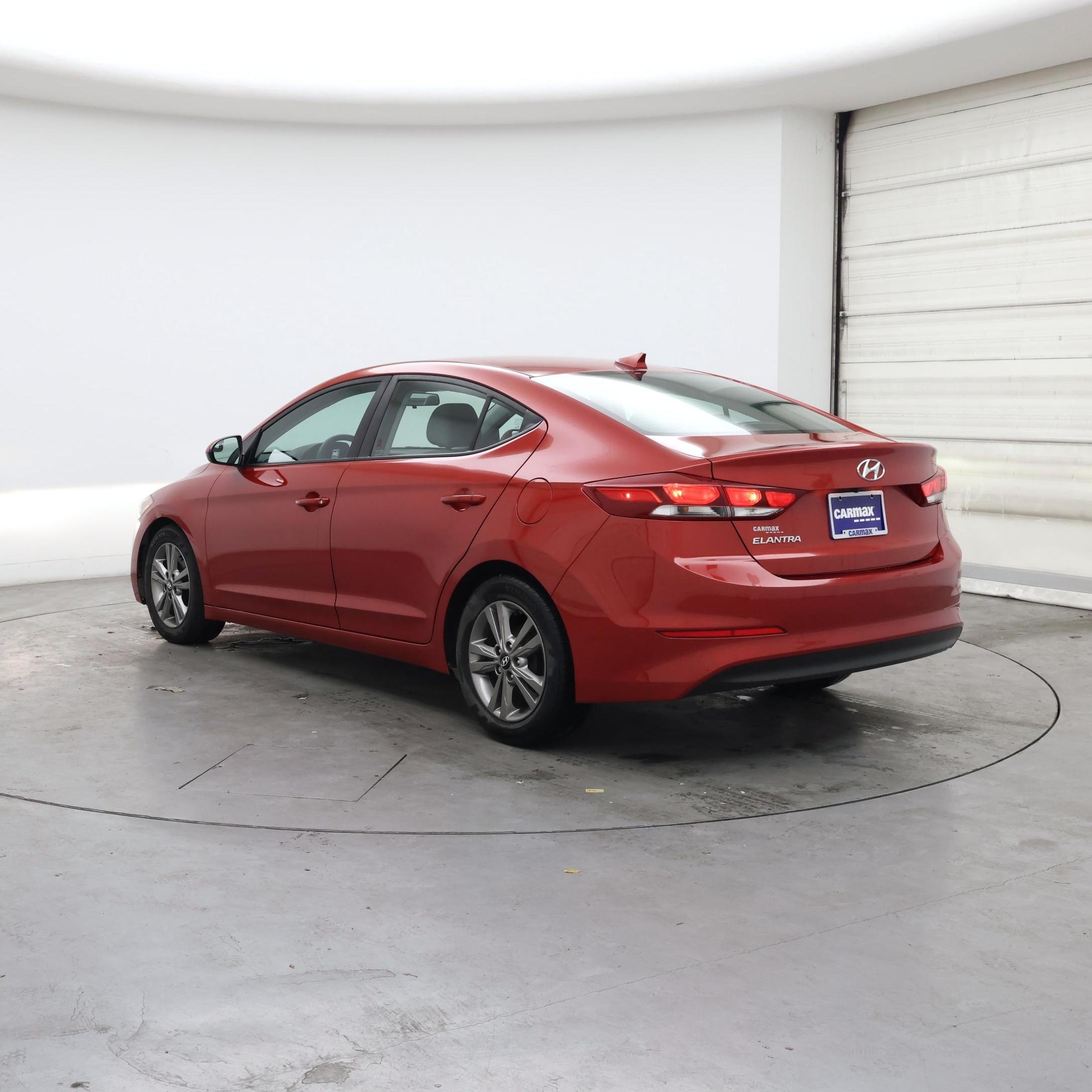 Thumbnail: 2017 Hyundai Elantra - 2