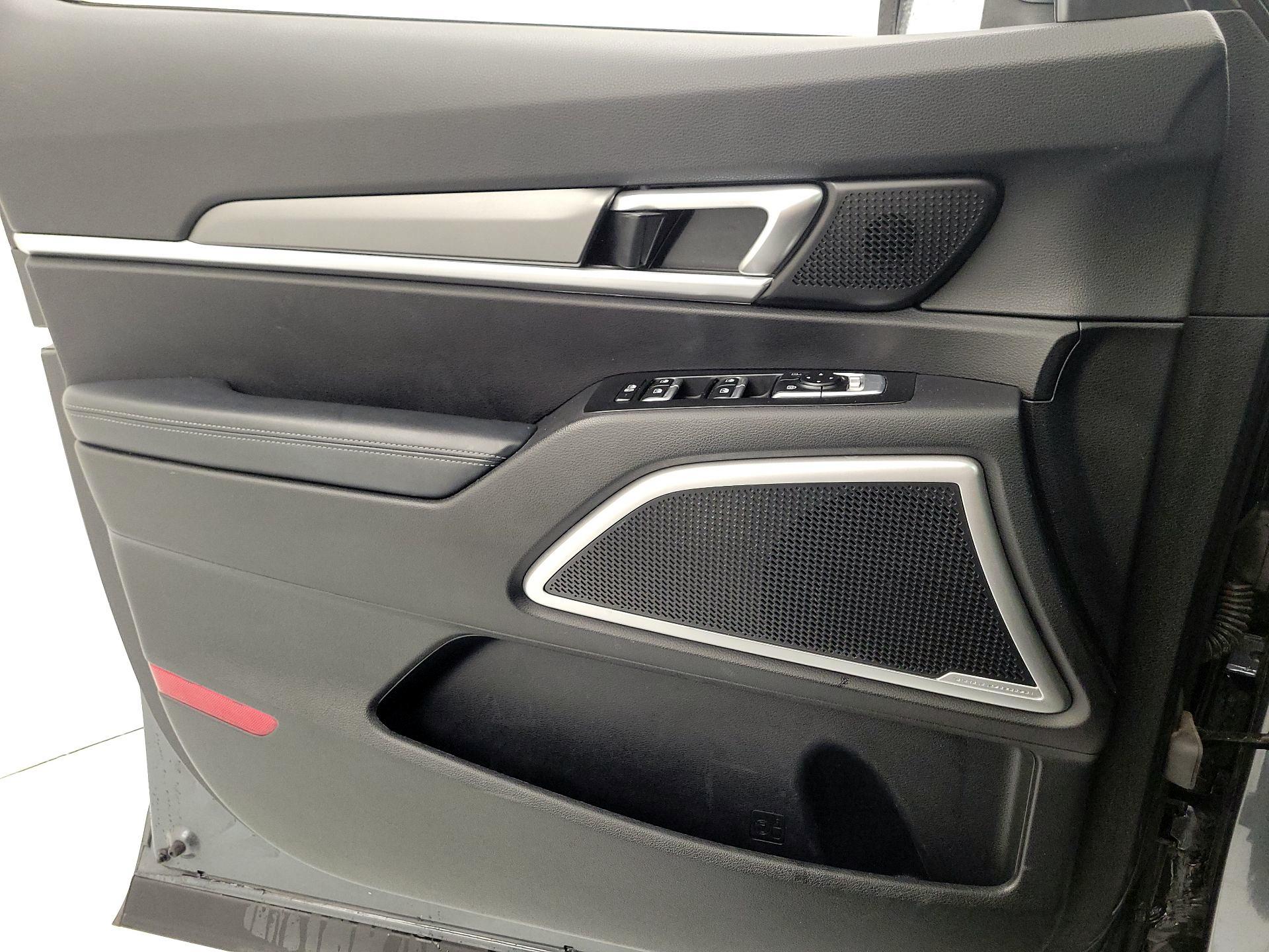 Thumbnail: 2021 Kia Telluride - 12