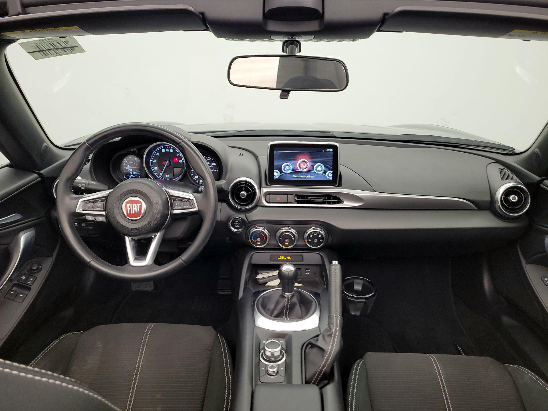 Thumbnail: 2018 Fiat 124 Spider - 9