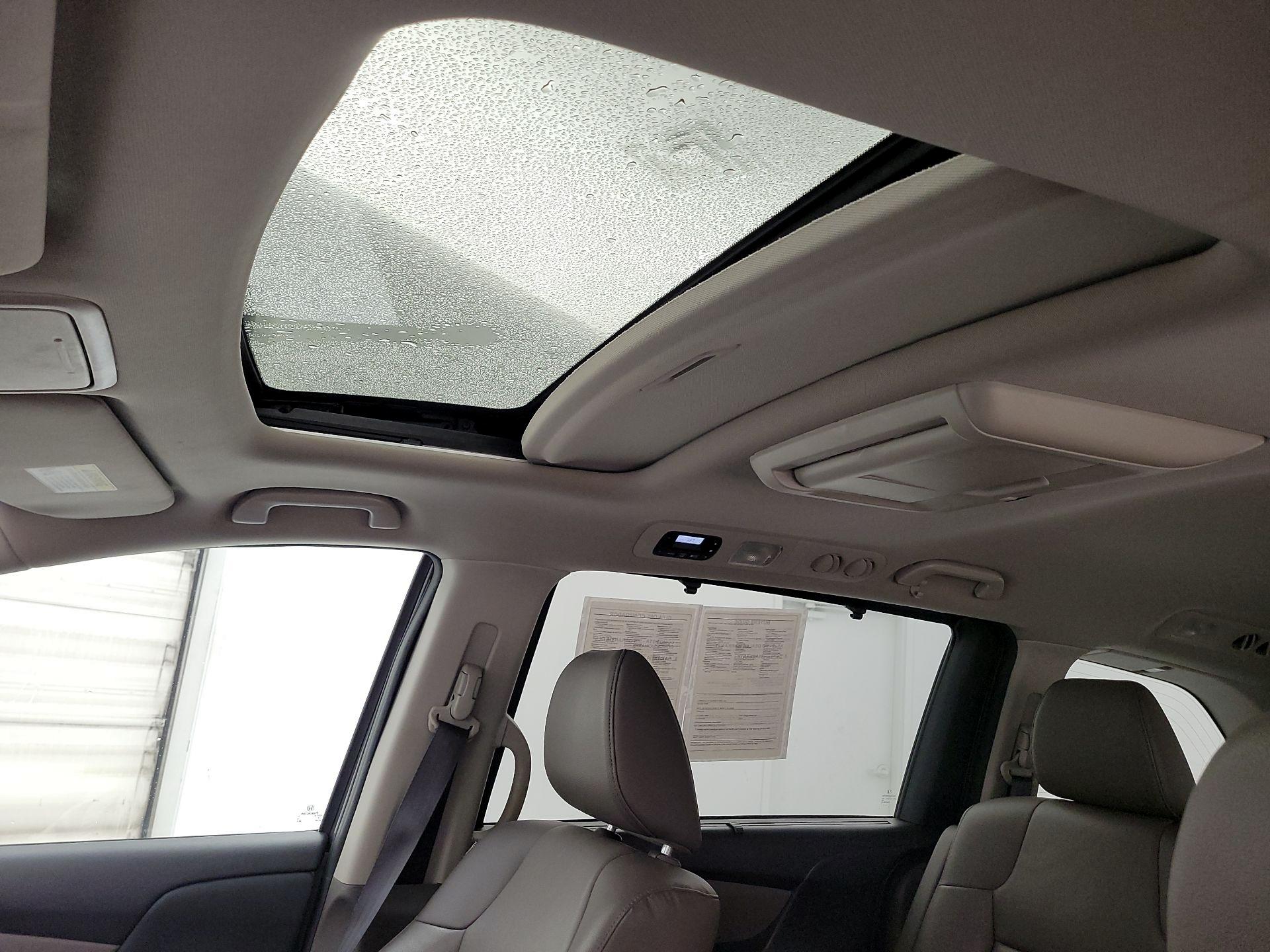 Thumbnail: 2016 Honda Odyssey - 19