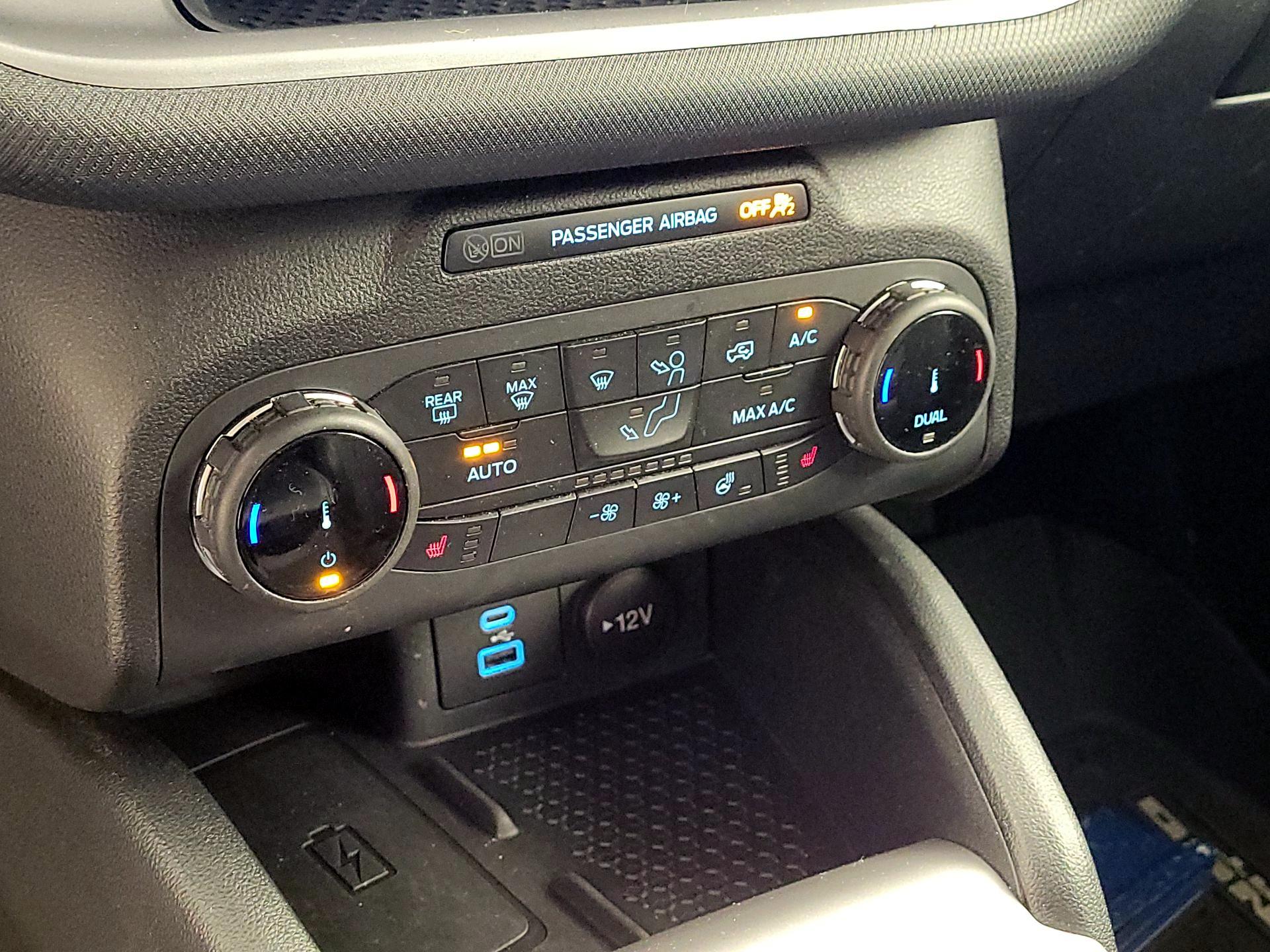 Thumbnail: 2022 Ford Bronco Sport - 16