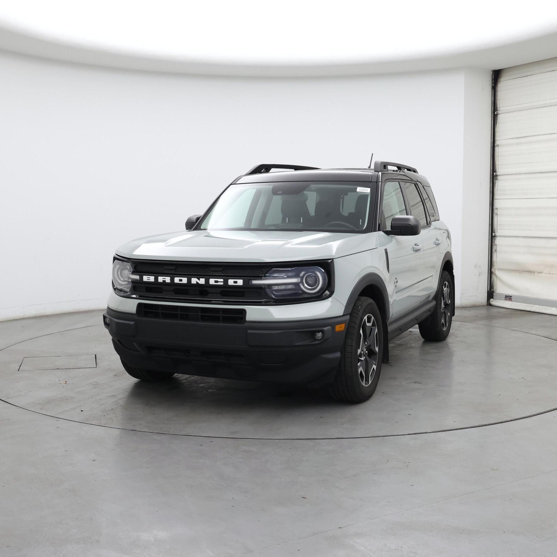 Thumbnail: 2022 Ford Bronco Sport - 4