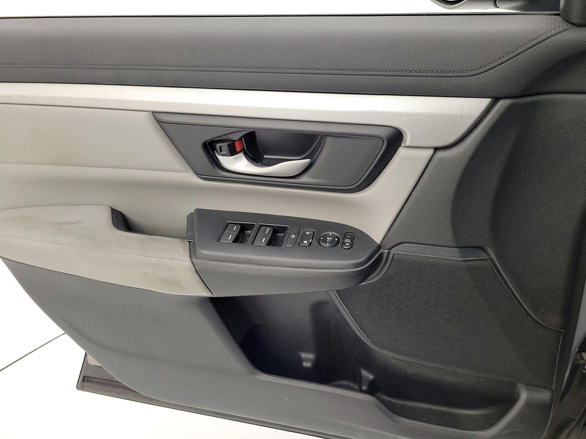 Thumbnail: 2017 Honda CR-V - 12