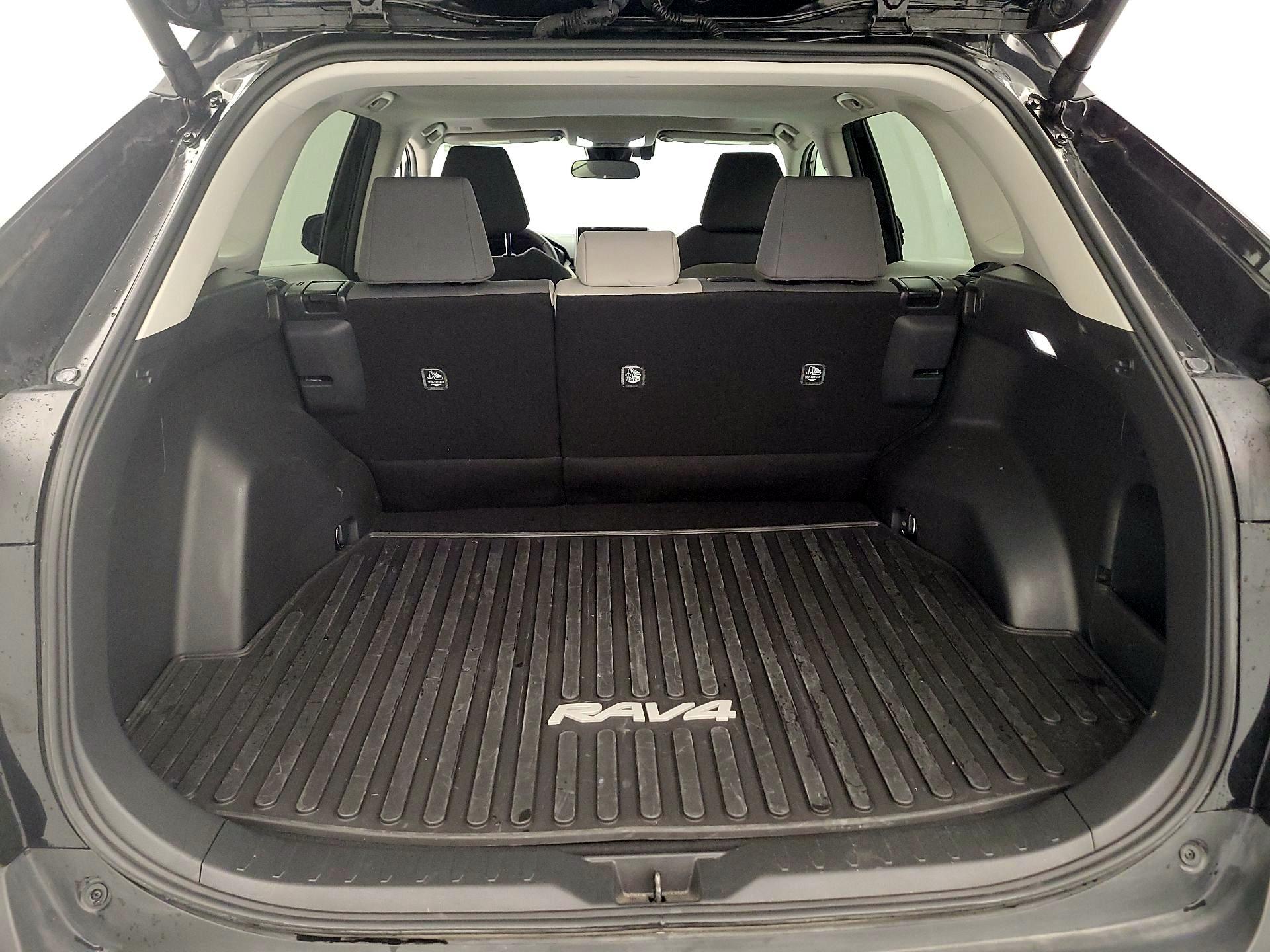 Thumbnail: 2025 Toyota RAV4 - 20