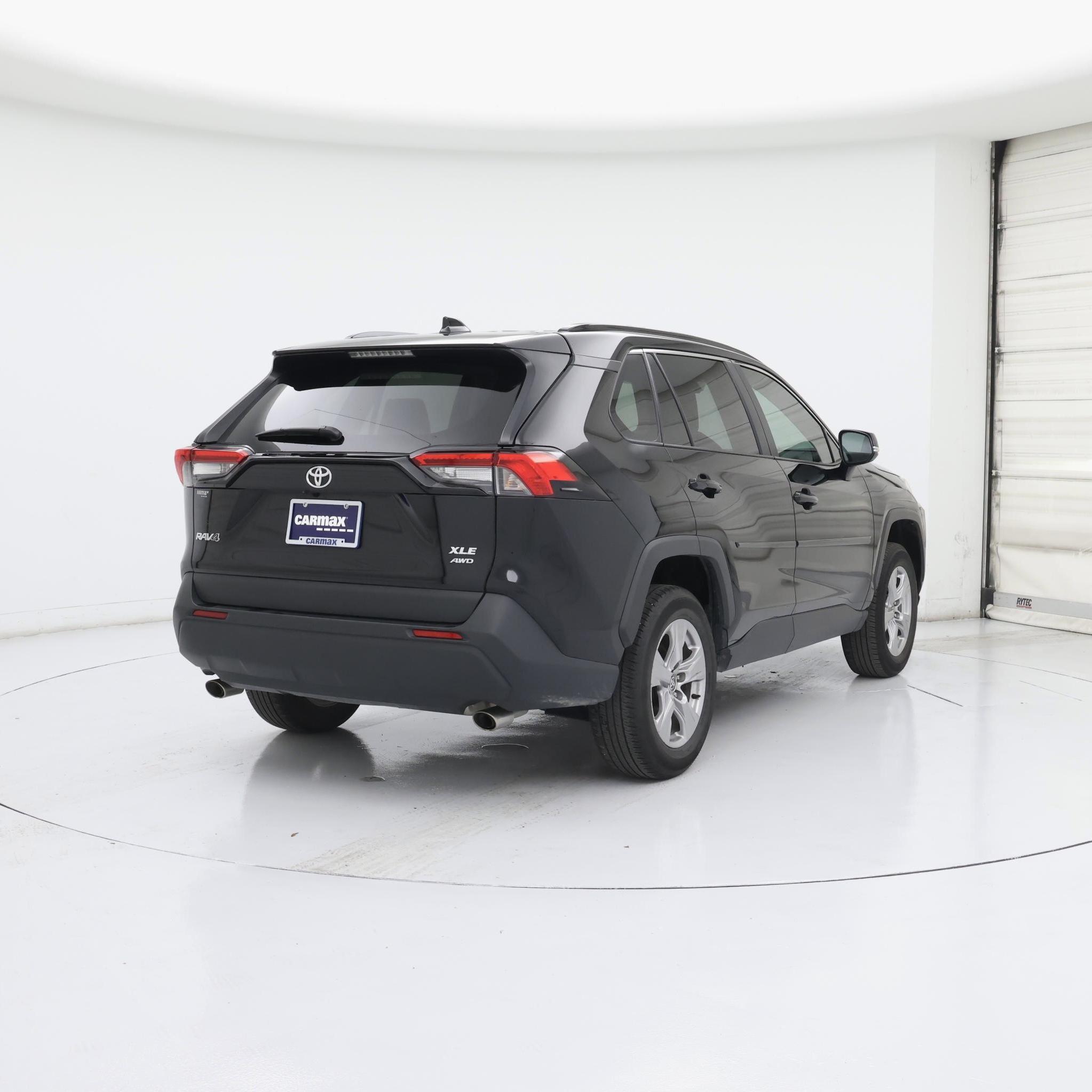 Thumbnail: 2025 Toyota RAV4 - 8