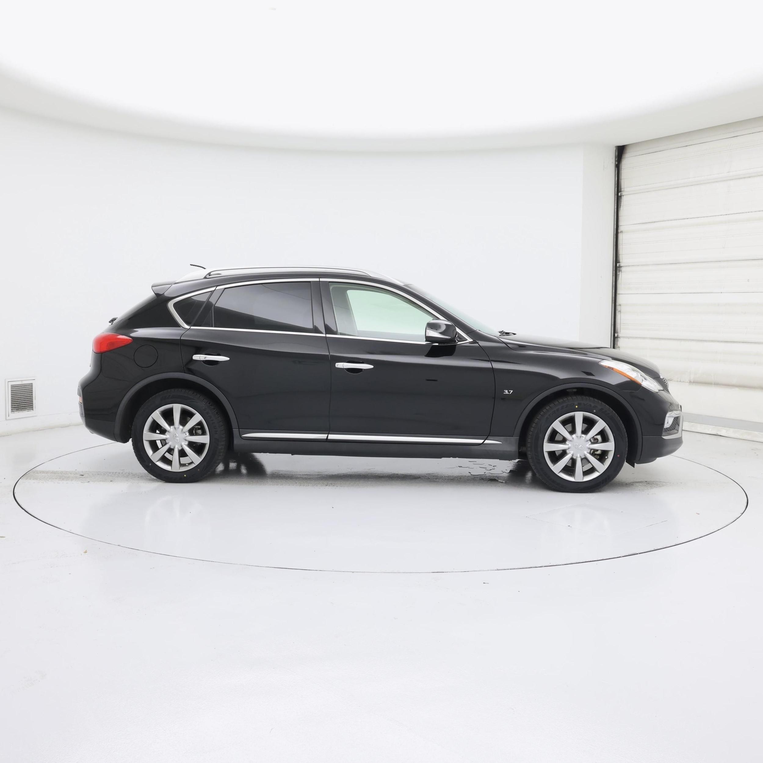 Thumbnail: 2017 INFINITI QX50 - 7