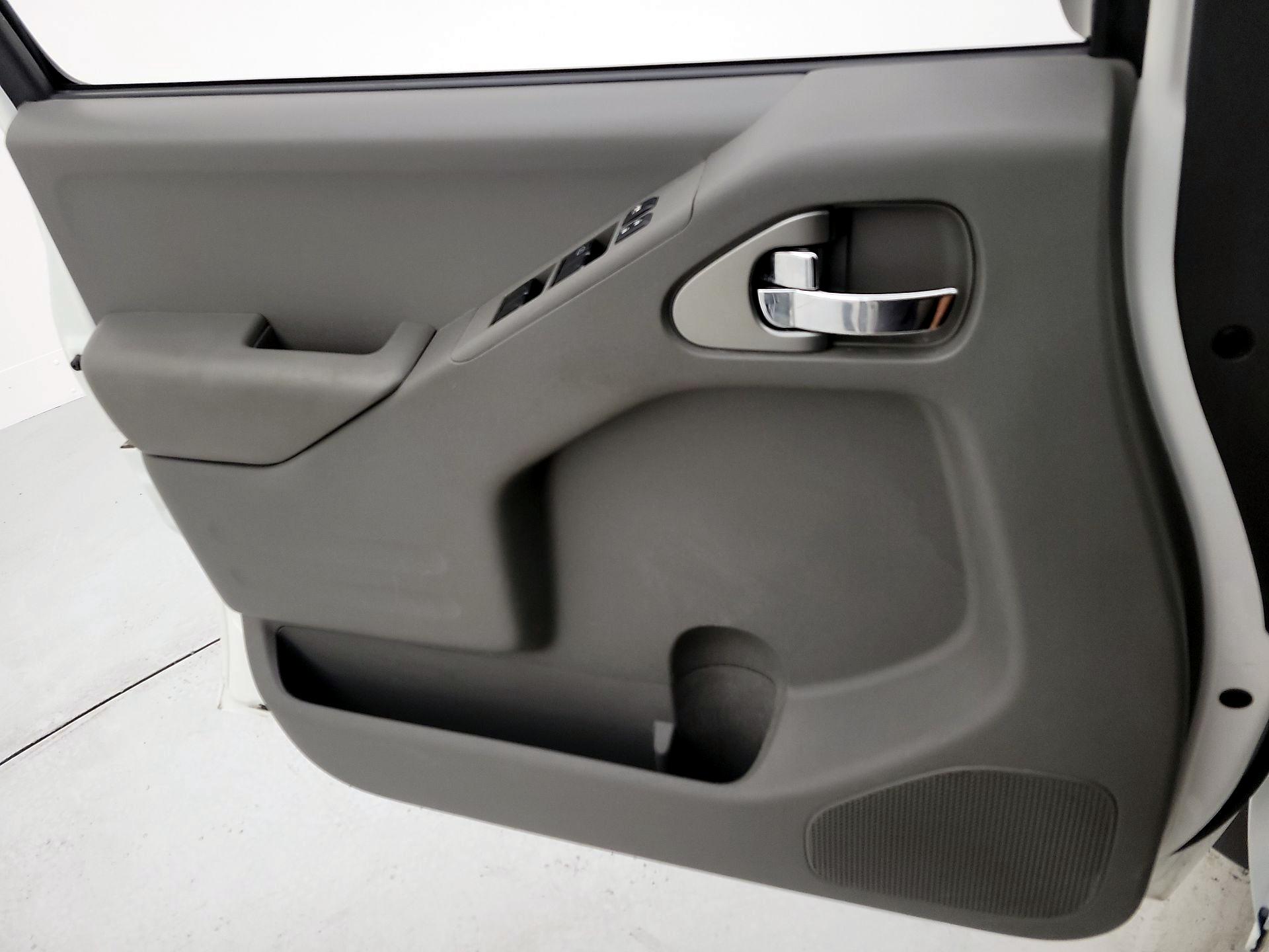 Thumbnail: 2021 Nissan Frontier - 12