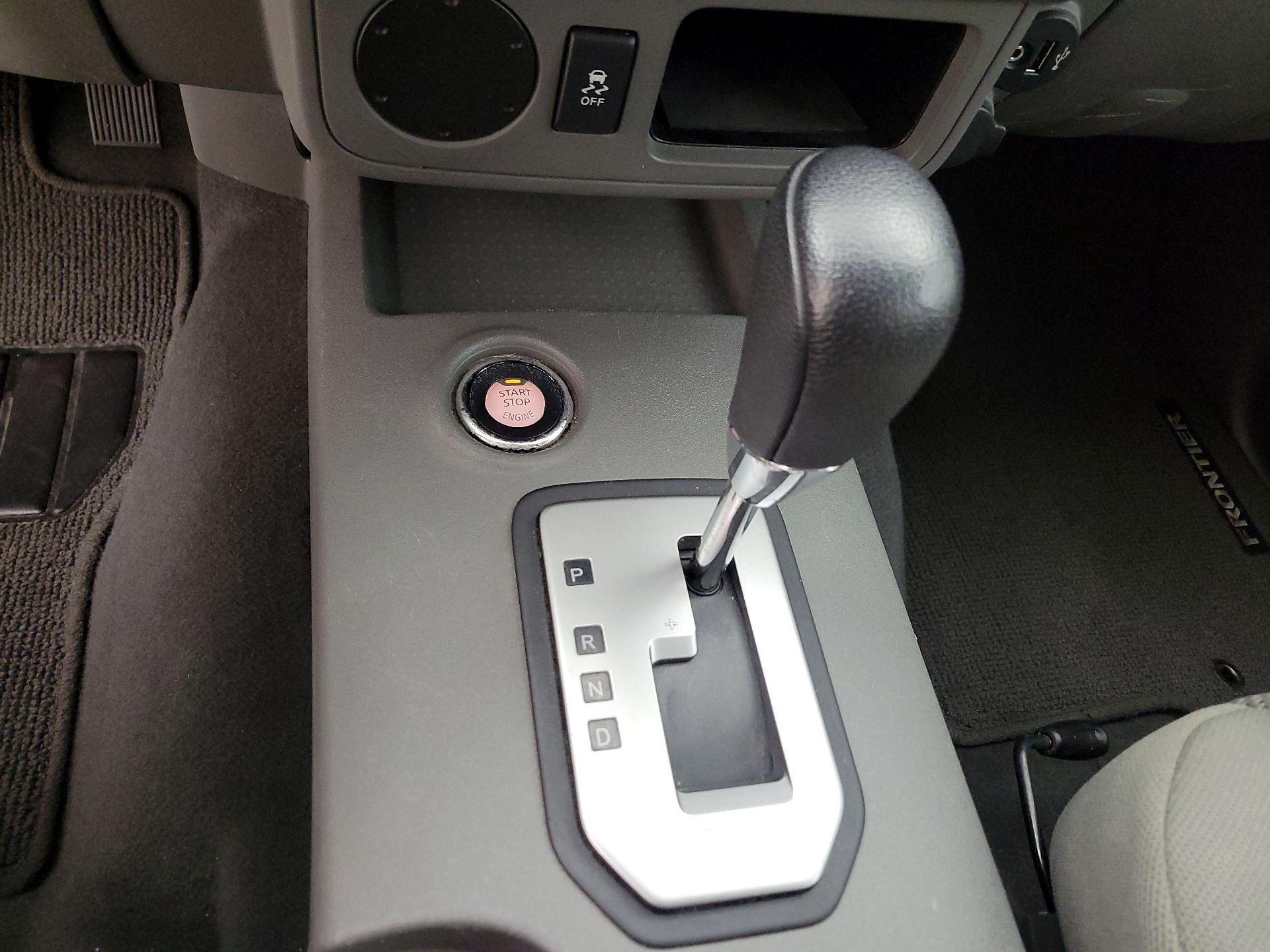 Thumbnail: 2021 Nissan Frontier - 15