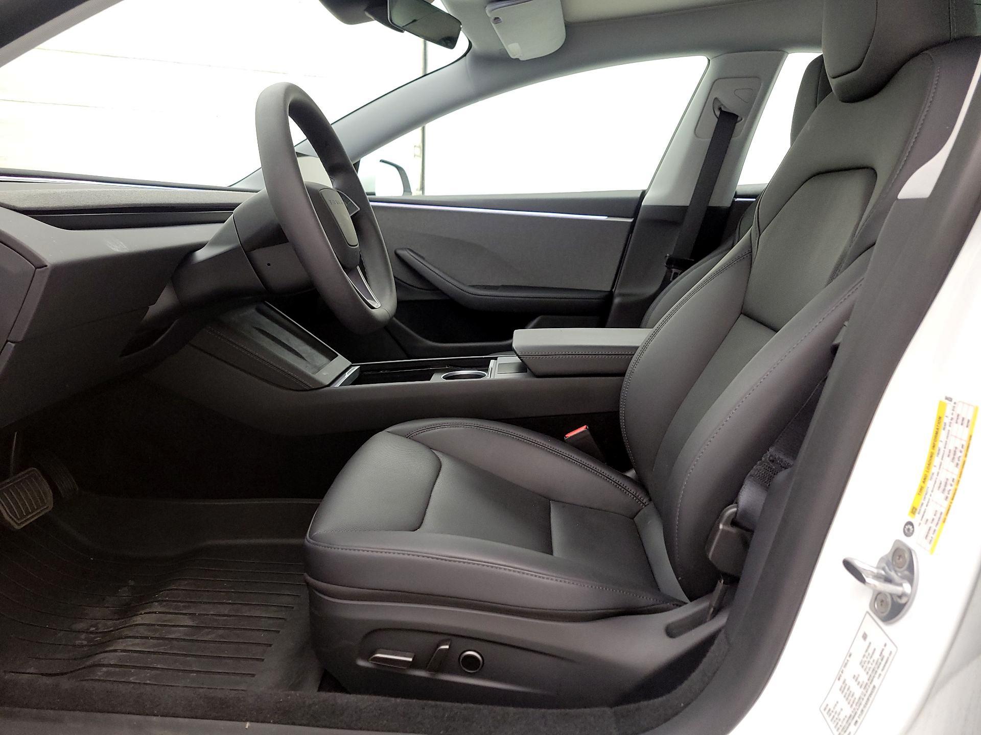 Thumbnail: 2025 Tesla Model 3 - 11