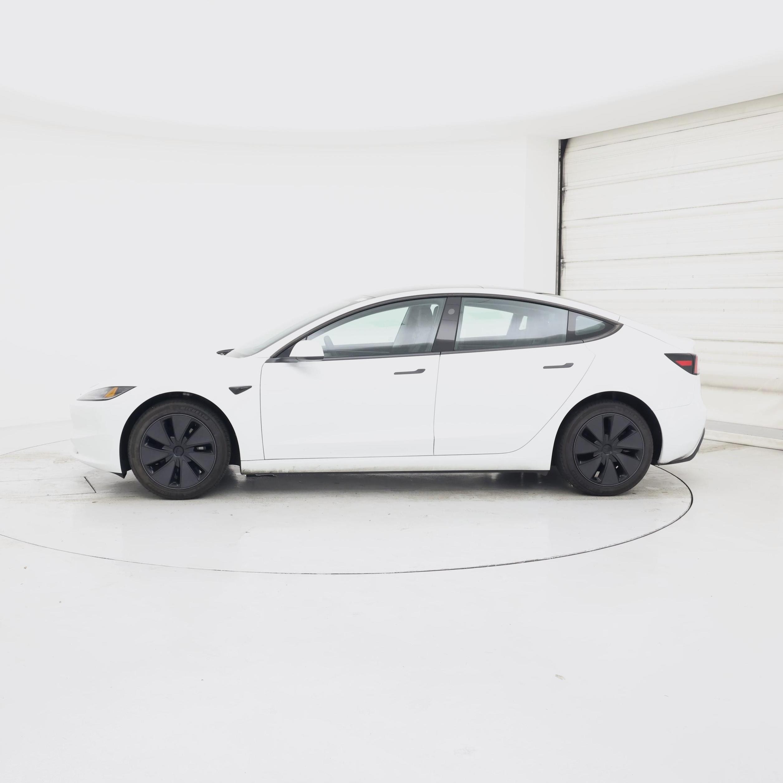 Thumbnail: 2025 Tesla Model 3 - 3