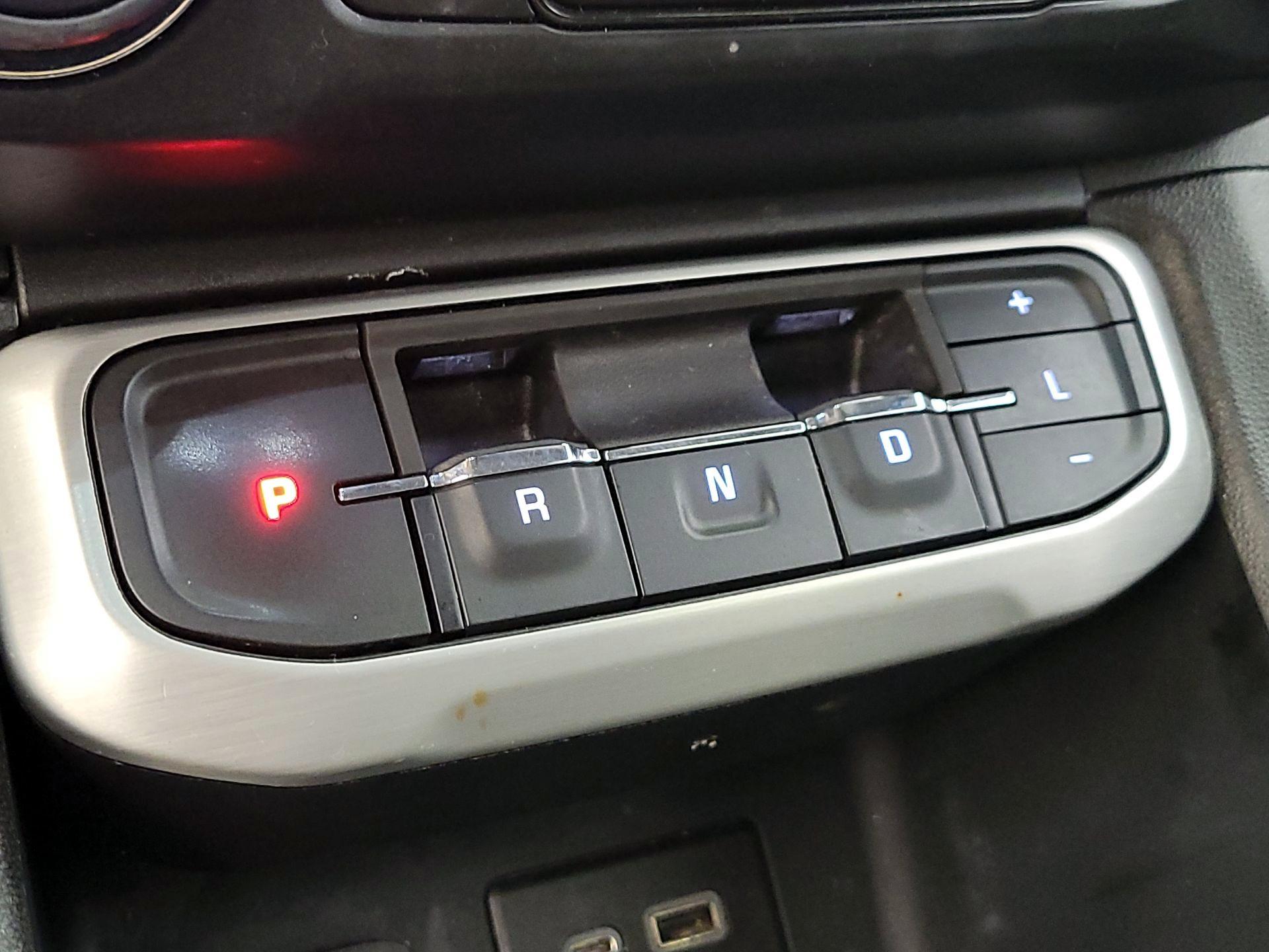 Thumbnail: 2023 GMC Acadia - 17