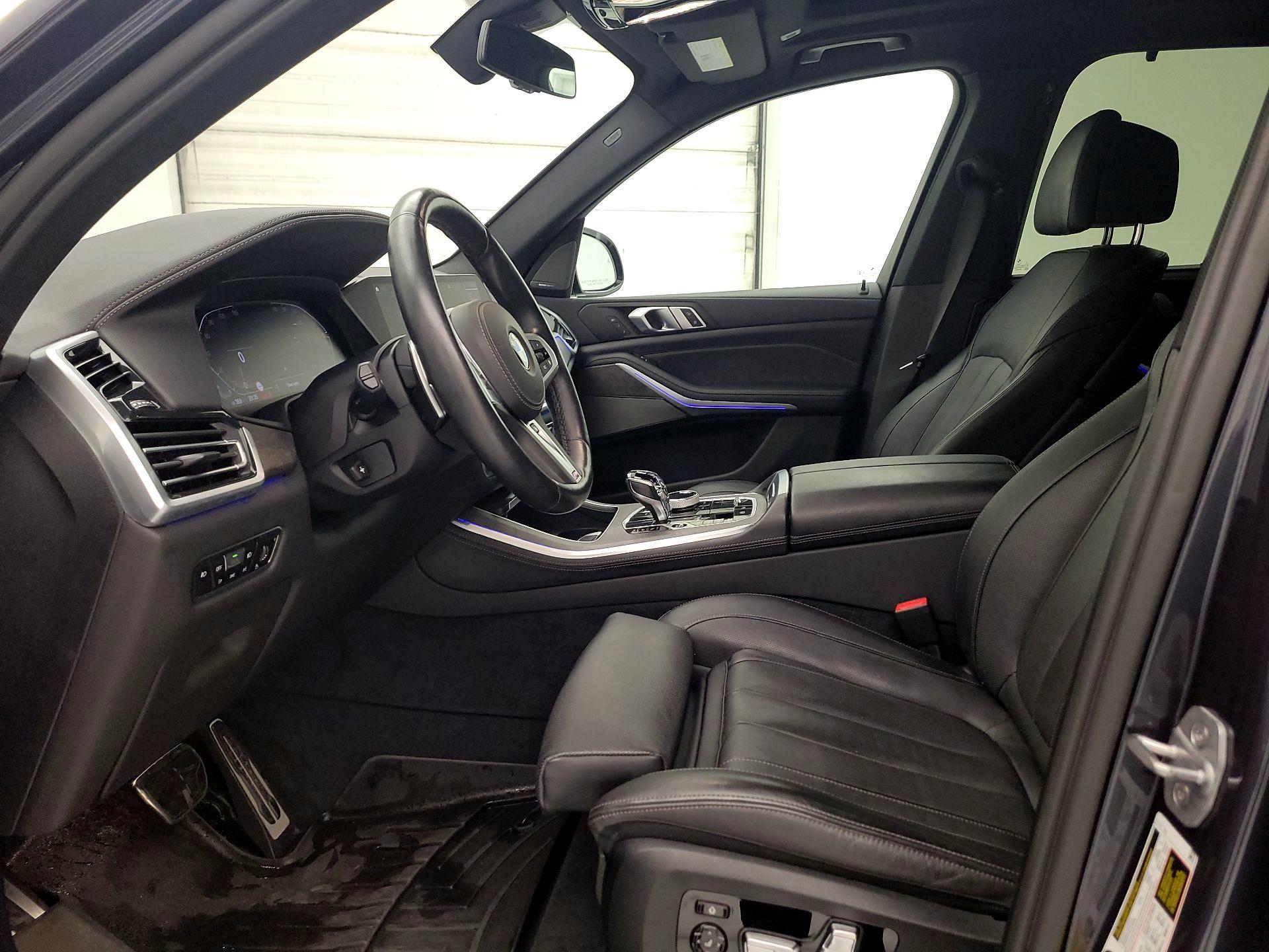 Thumbnail: 2021 BMW X5 - 11