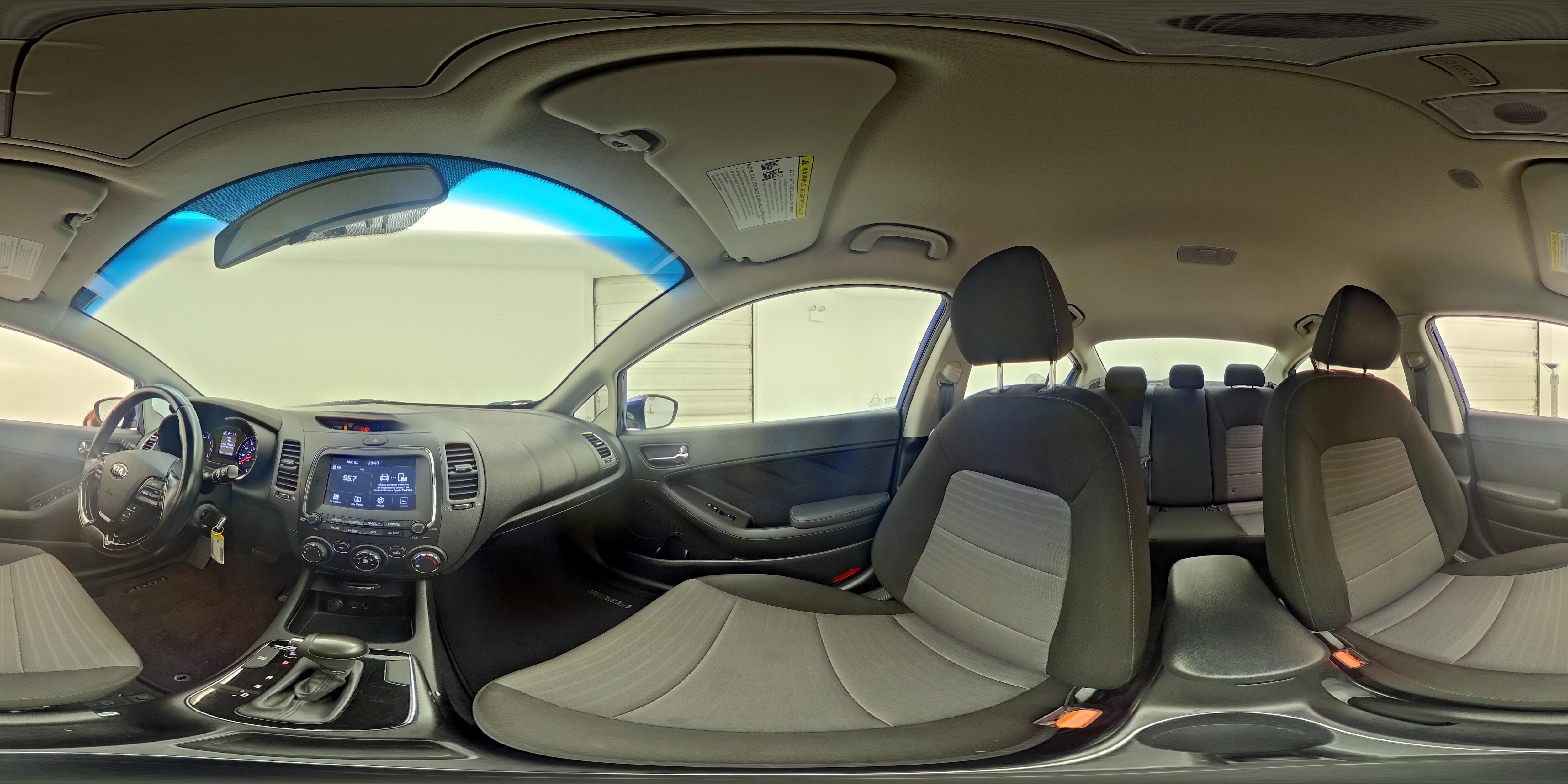 2018 Kia FORTE S - Photo 24