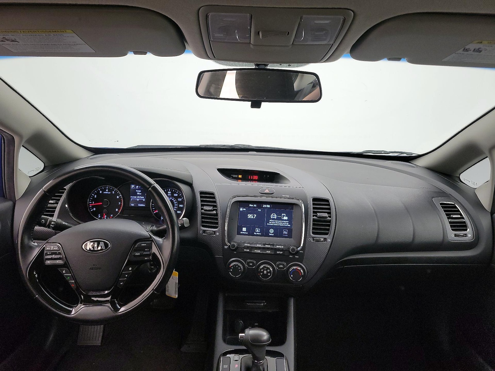 2018 Kia FORTE S - Photo 10