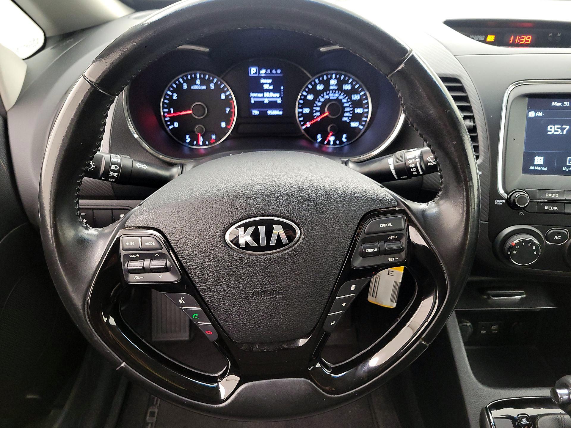 Thumbnail: 2018 Kia Forte - 10