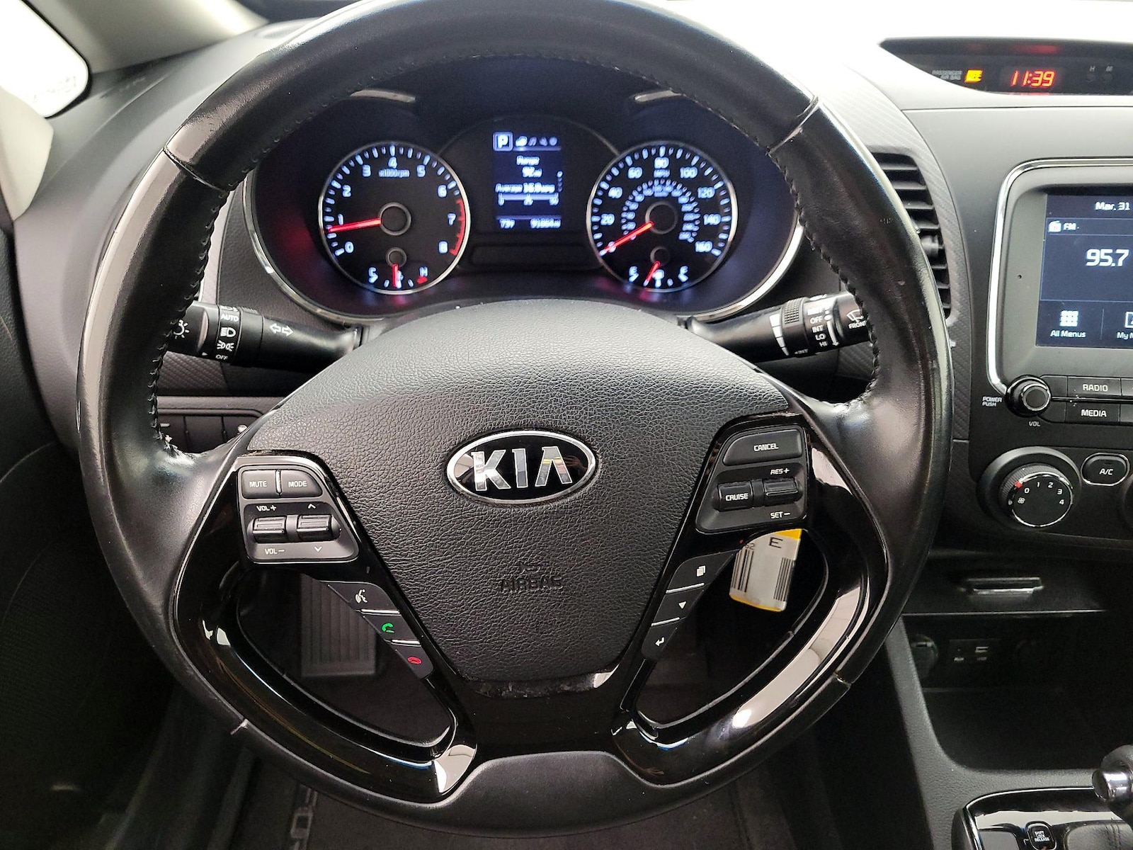2018 Kia FORTE S - Photo 11