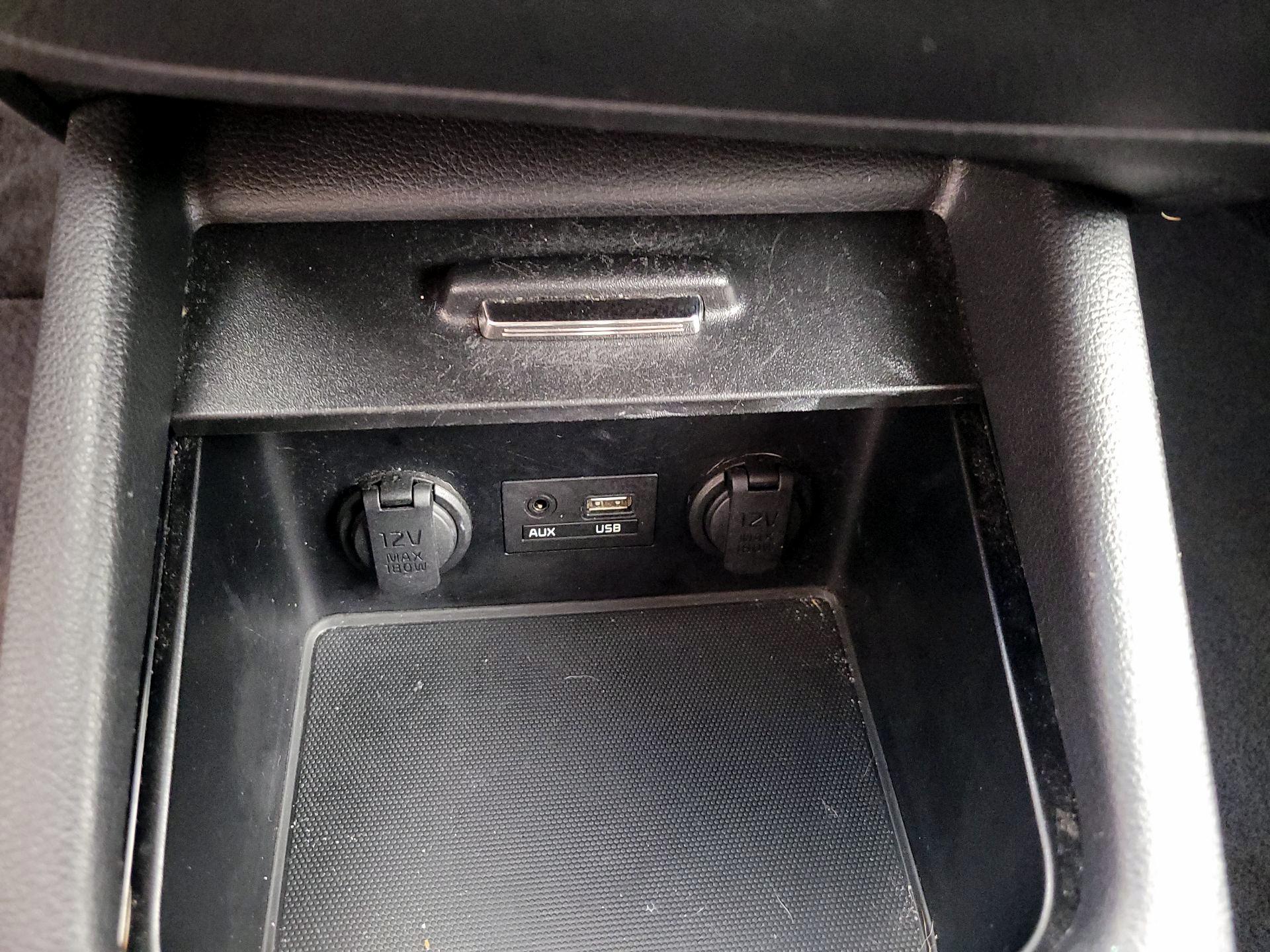 Thumbnail: 2018 Kia Forte - 18