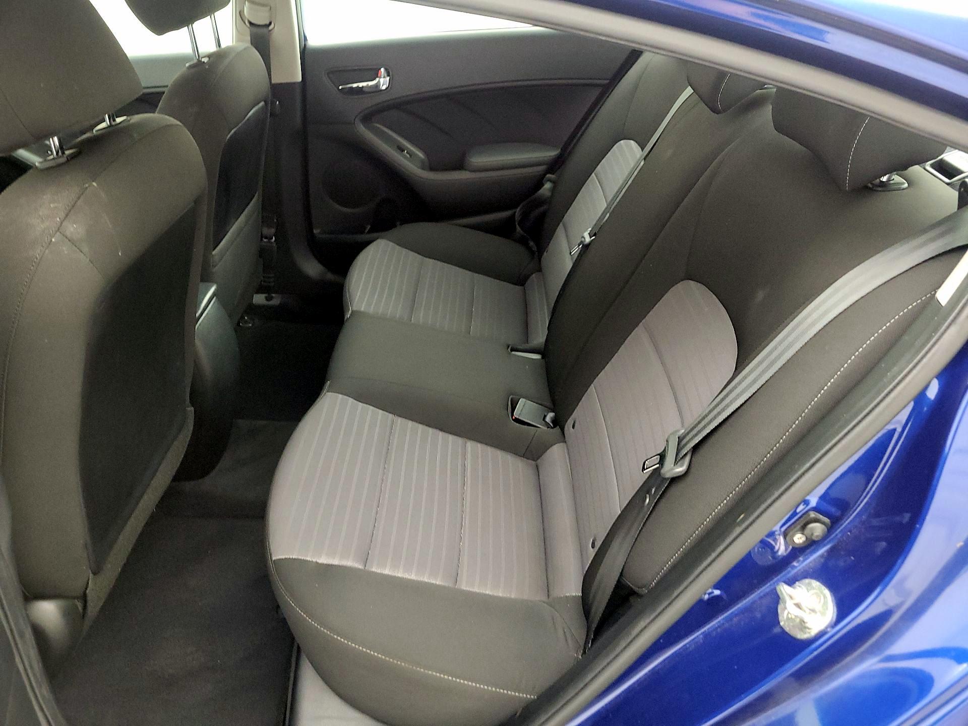 Thumbnail: 2018 Kia Forte - 19