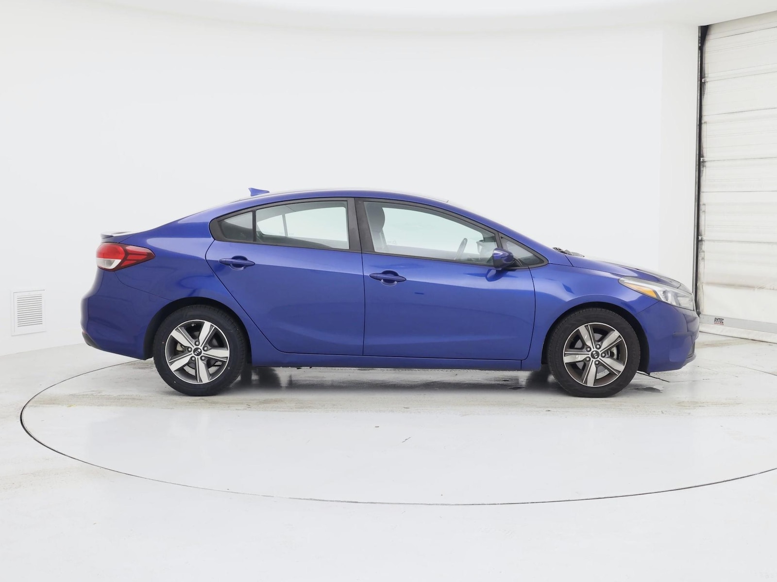 2018 Kia FORTE S - Photo 8