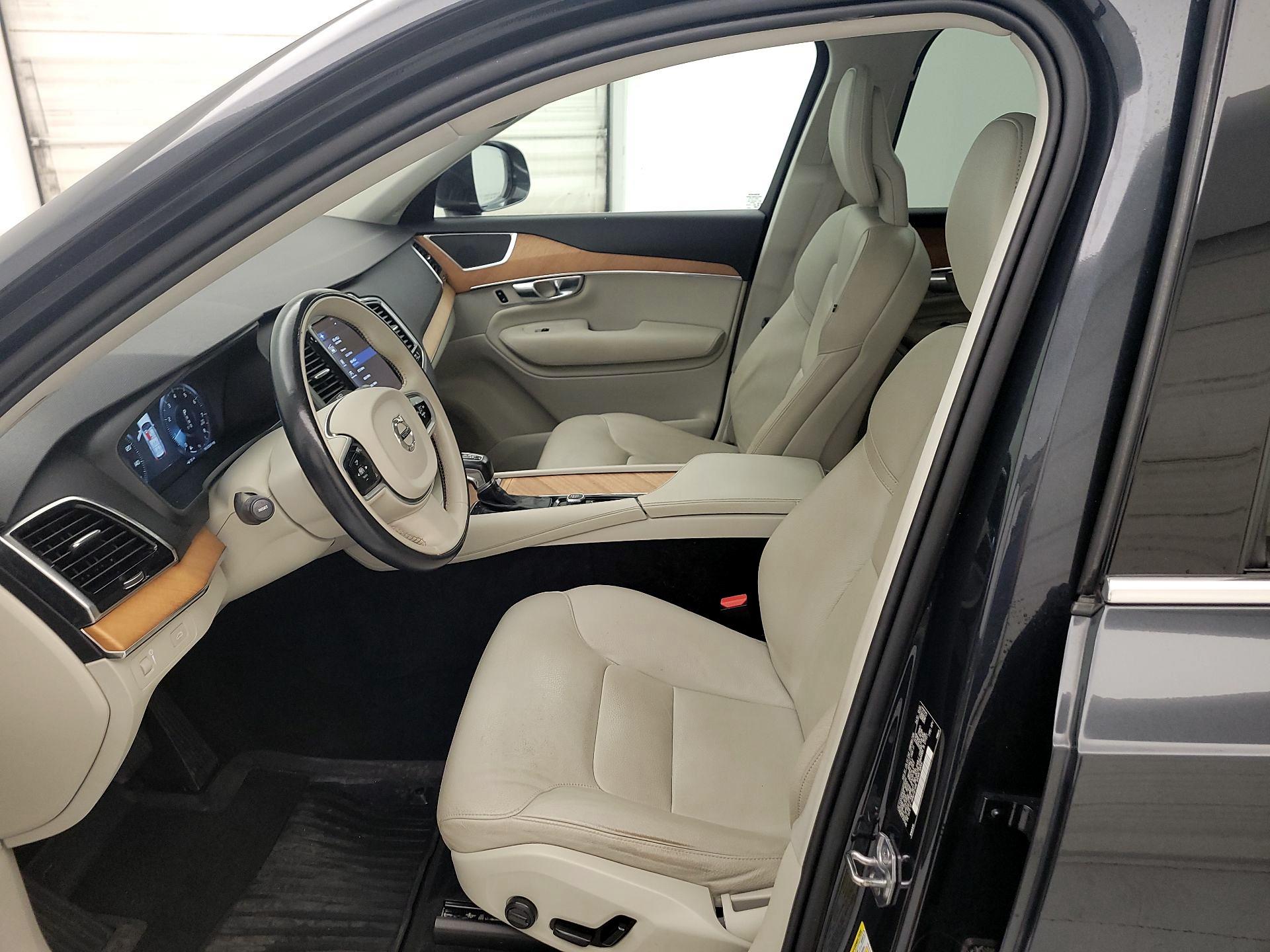 Thumbnail: 2021 Volvo XC90 - 11