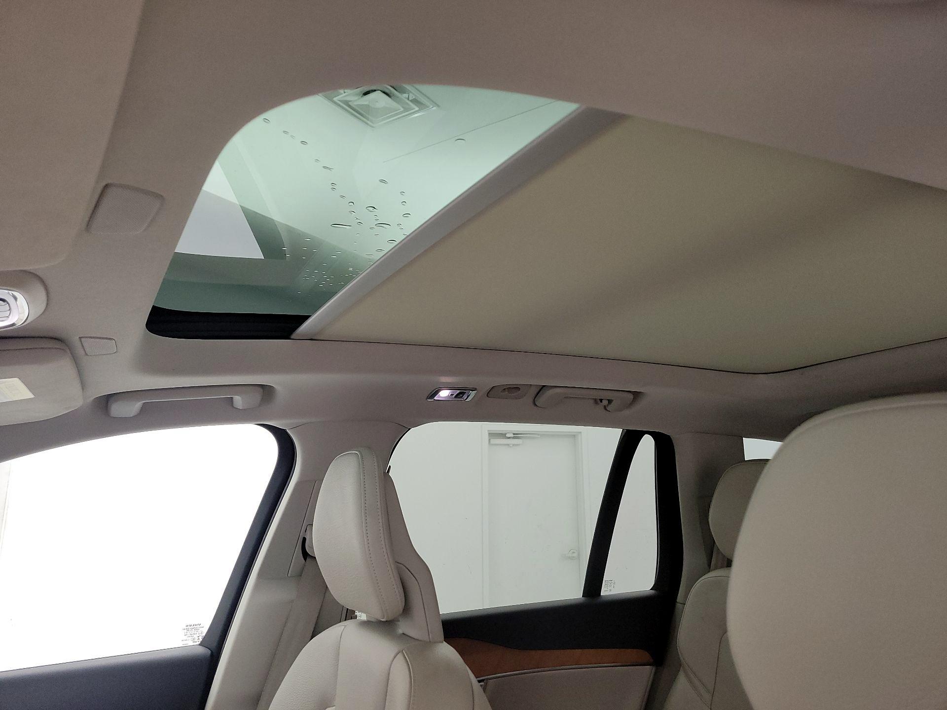 Thumbnail: 2021 Volvo XC90 - 19