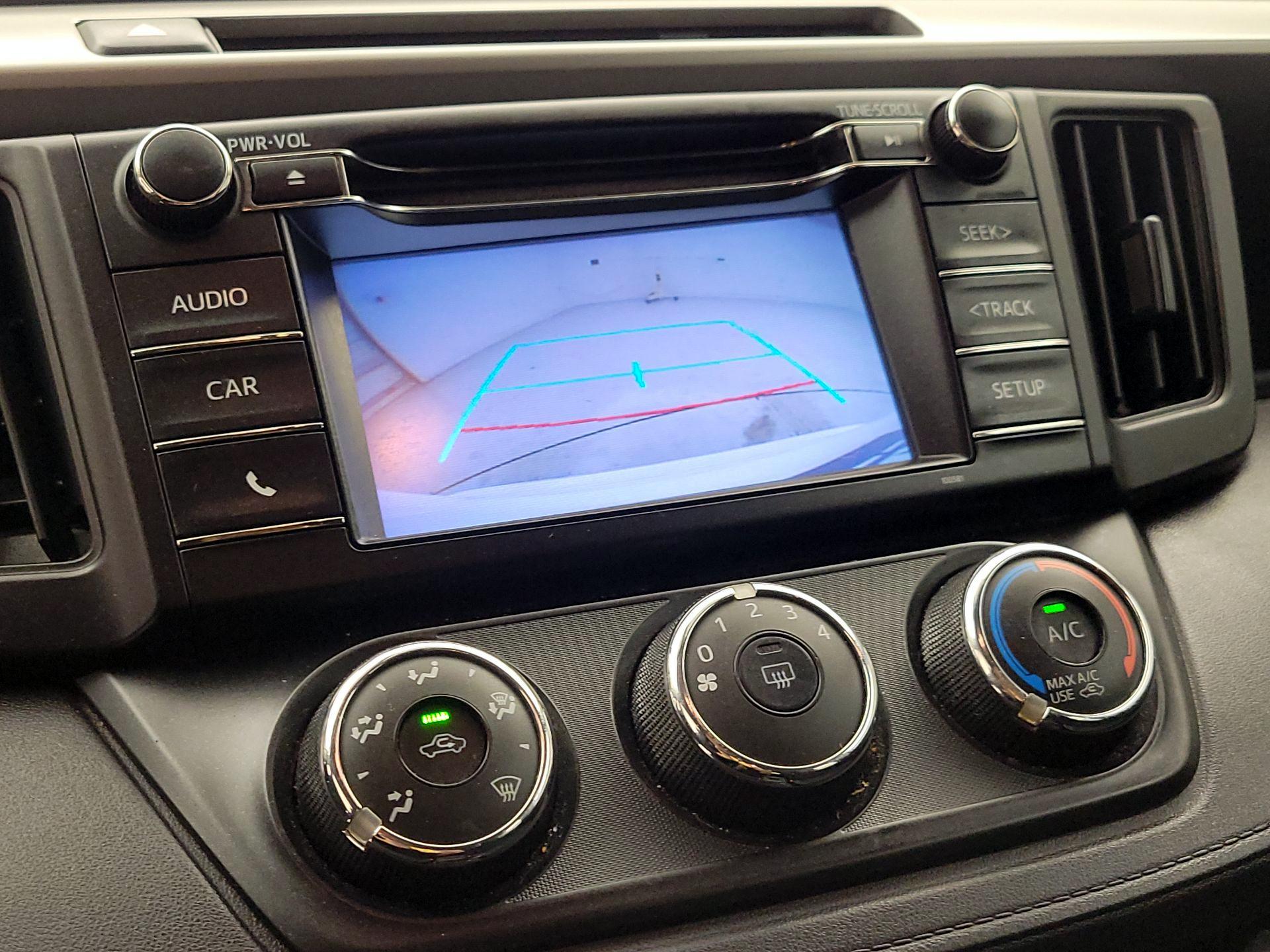 Thumbnail: 2016 Toyota RAV4 - 14