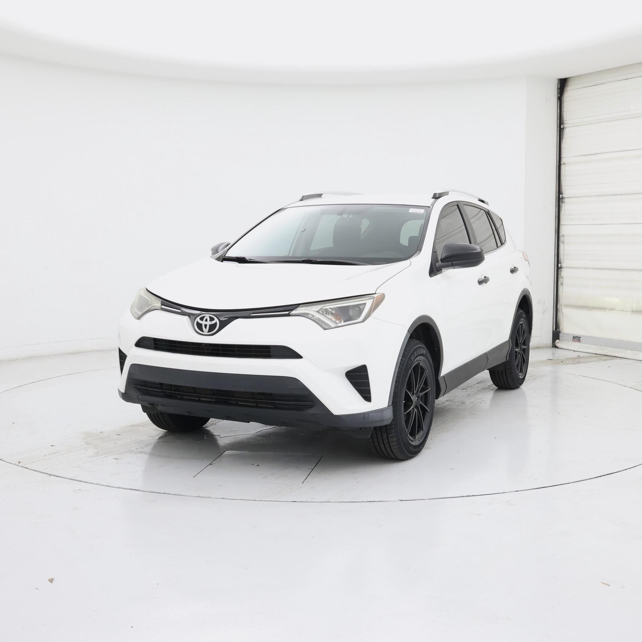 Thumbnail: 2016 Toyota RAV4 - 4
