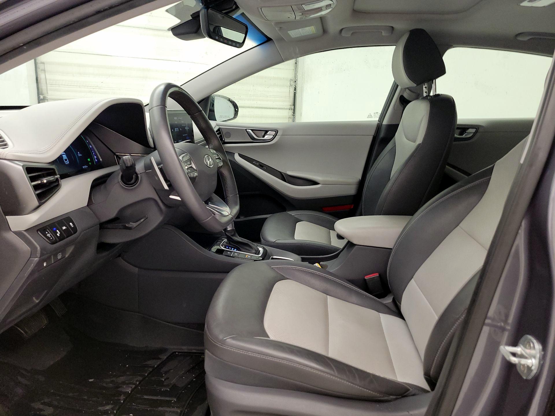 Thumbnail: 2020 Hyundai Ioniq - 11