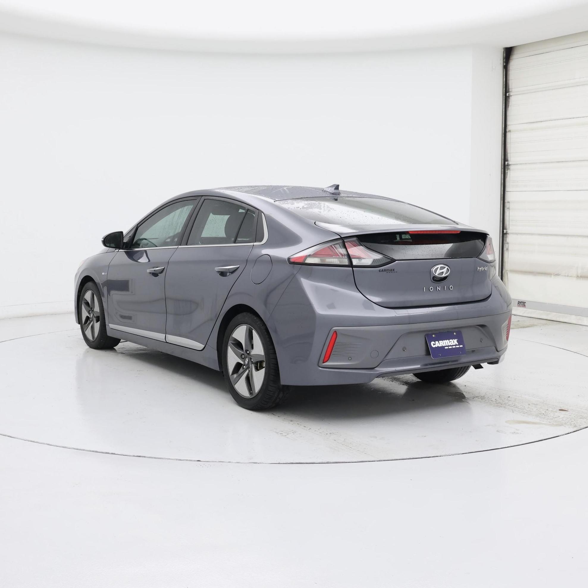 Thumbnail: 2020 Hyundai Ioniq - 2