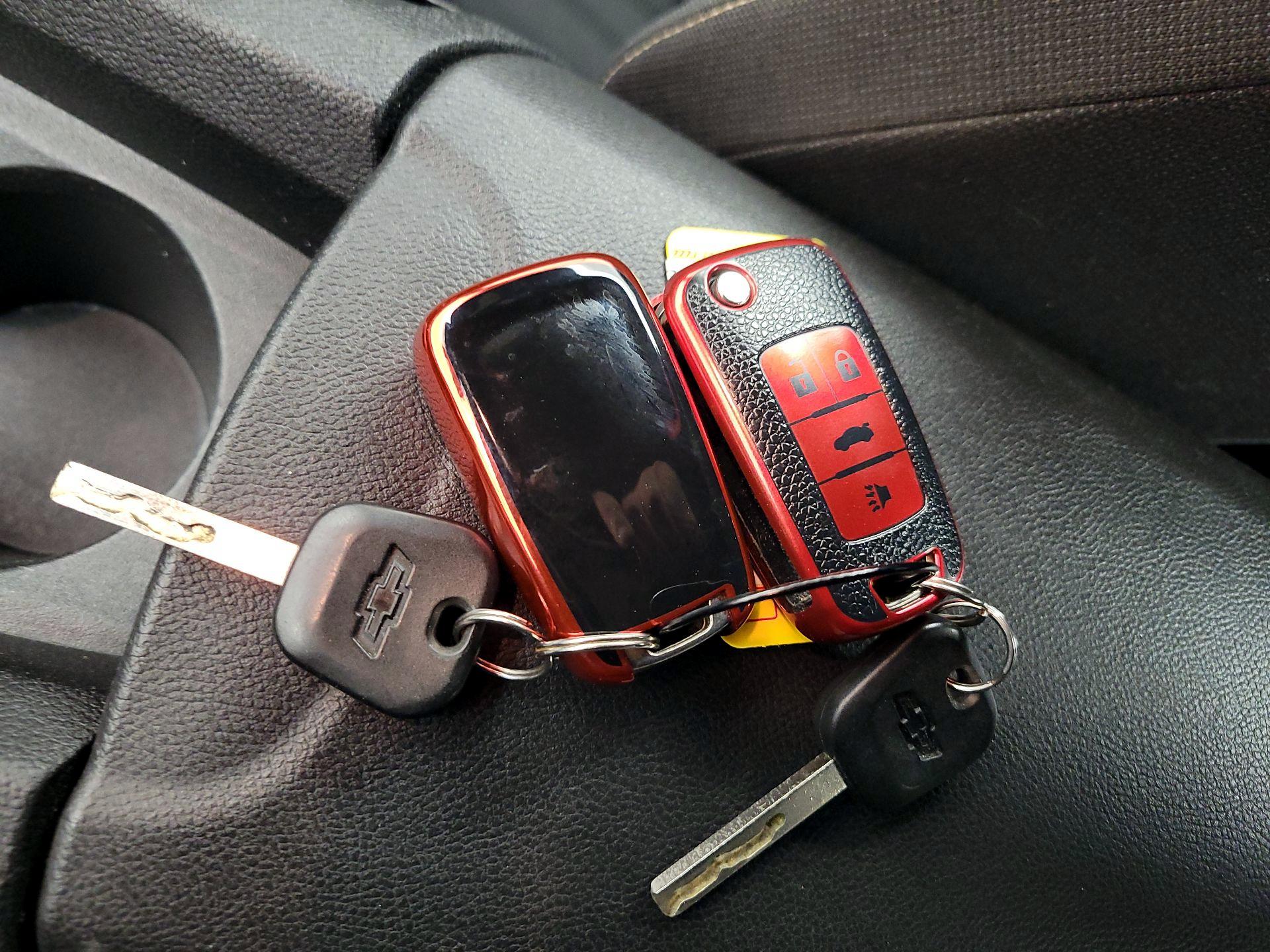 Thumbnail: 2015 Chevrolet Camaro - 19