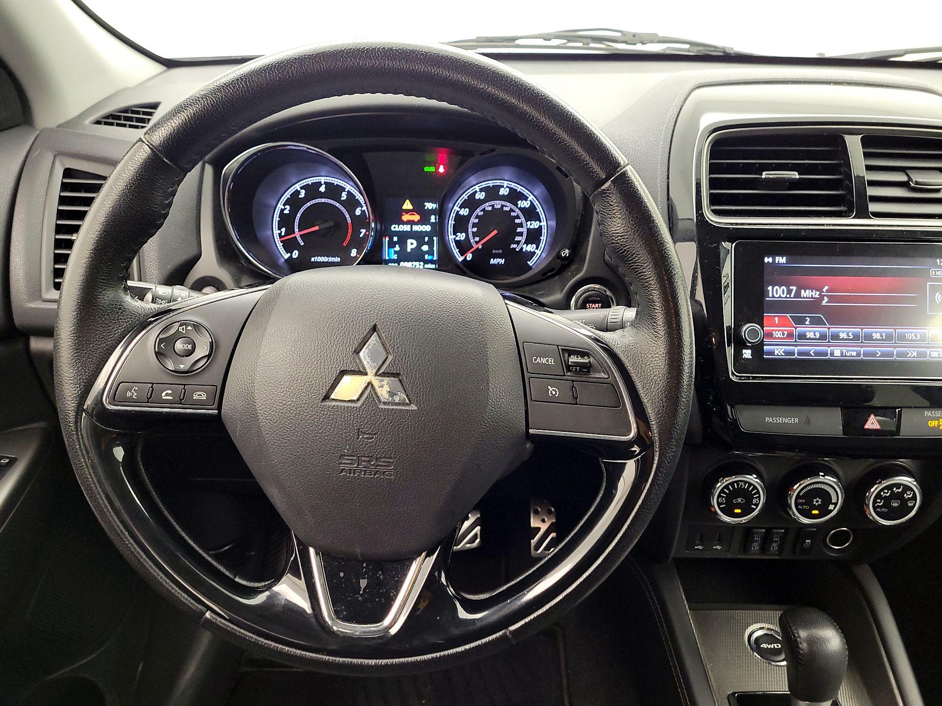 Thumbnail: 2018 Mitsubishi Outlander Sport - 10