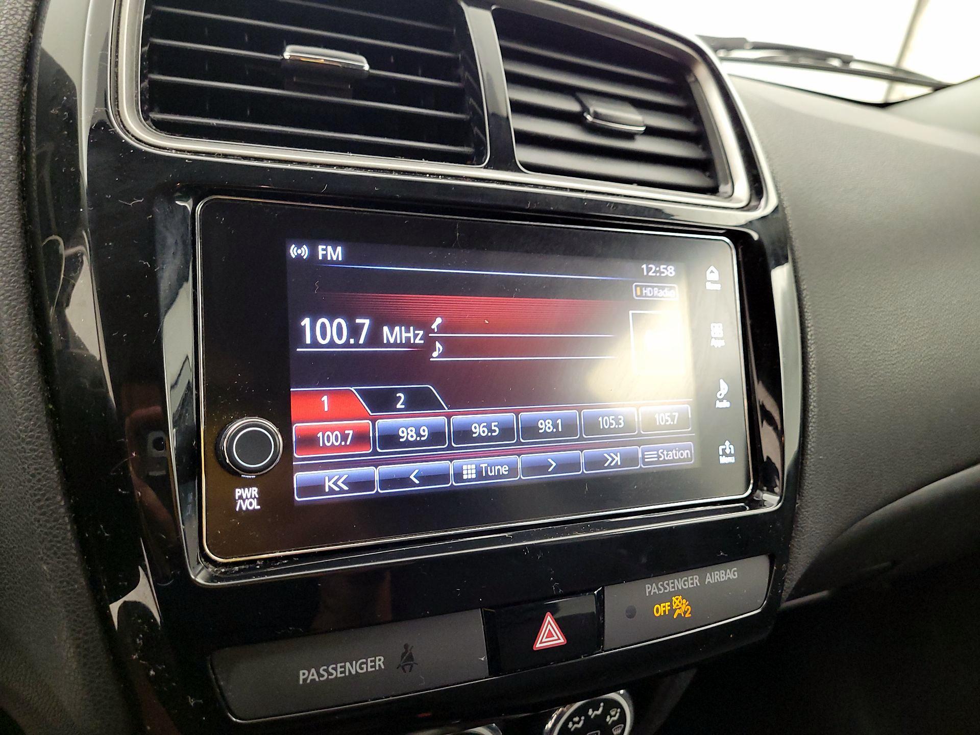 Thumbnail: 2018 Mitsubishi Outlander Sport - 13