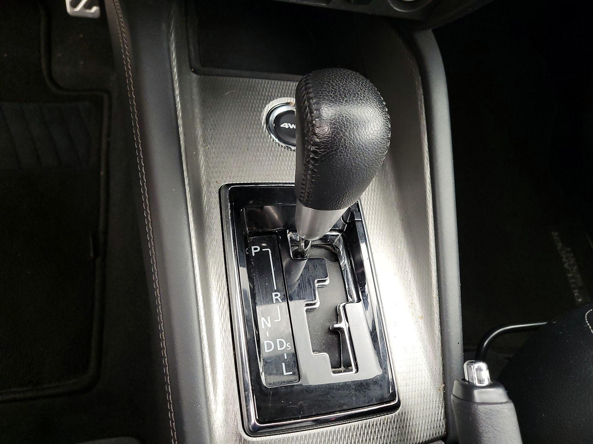 Thumbnail: 2018 Mitsubishi Outlander Sport - 15