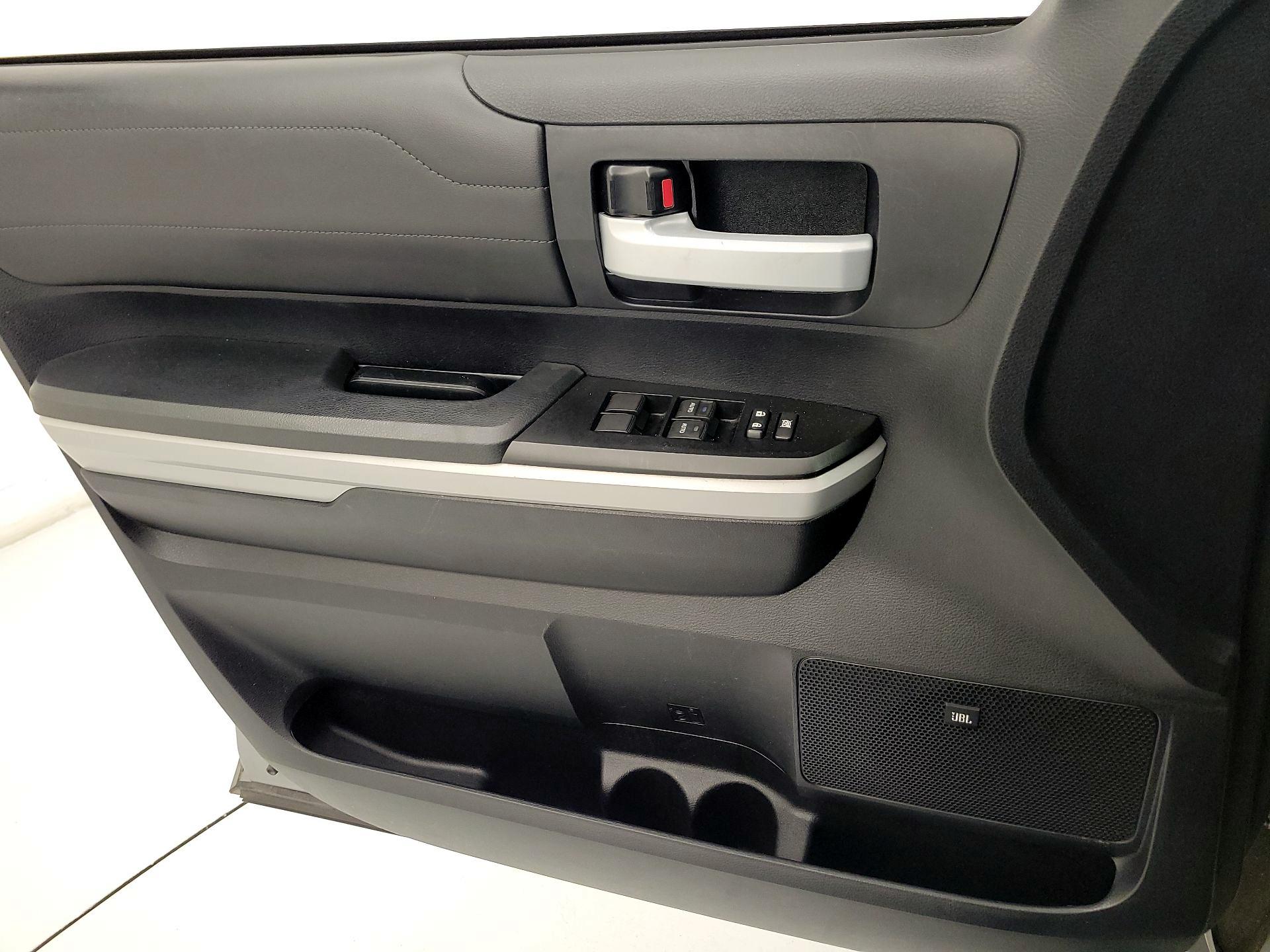 Thumbnail: 2019 Toyota Tundra - 12